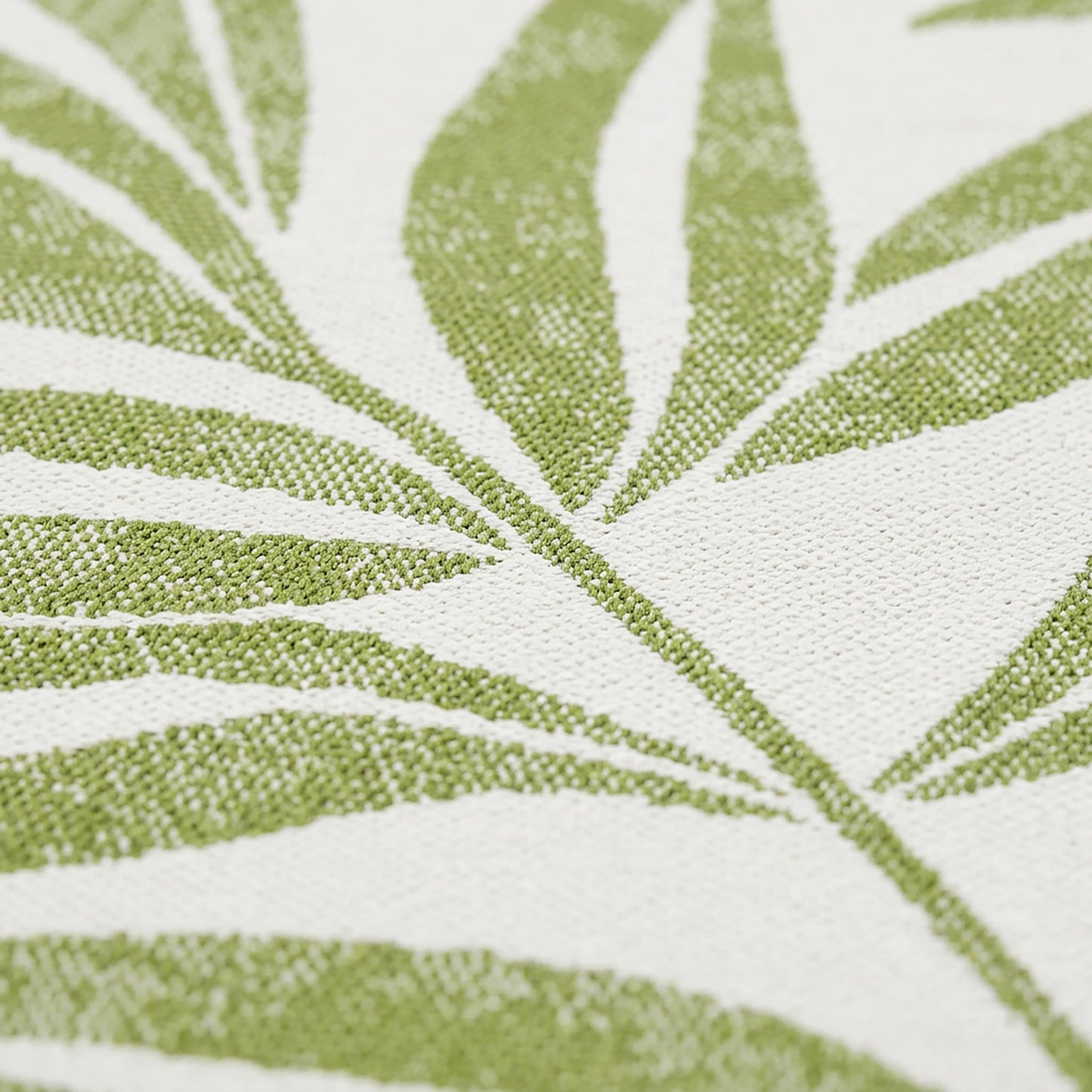 Botanical Modern Weiss and Green Outdoor Rug