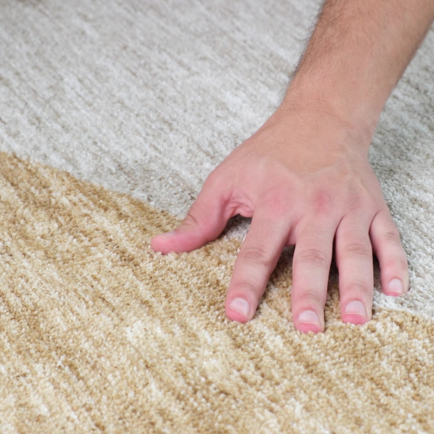 Maya Abstract Modern Beige Rug
