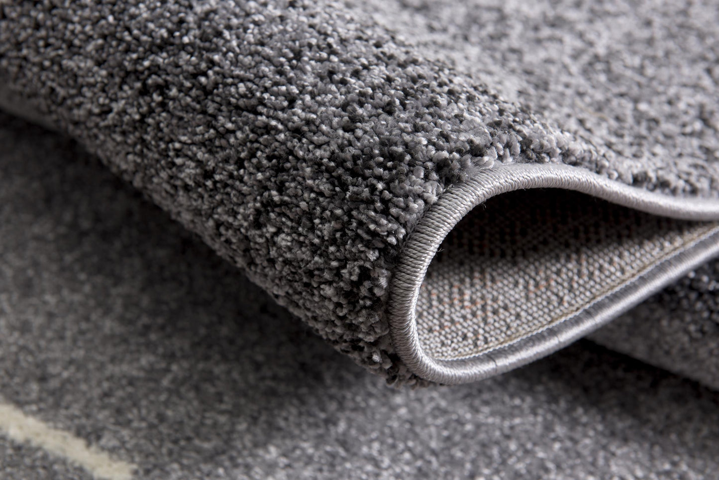 Tarin Geometric Contemporary Grey and Black Indoor Rug