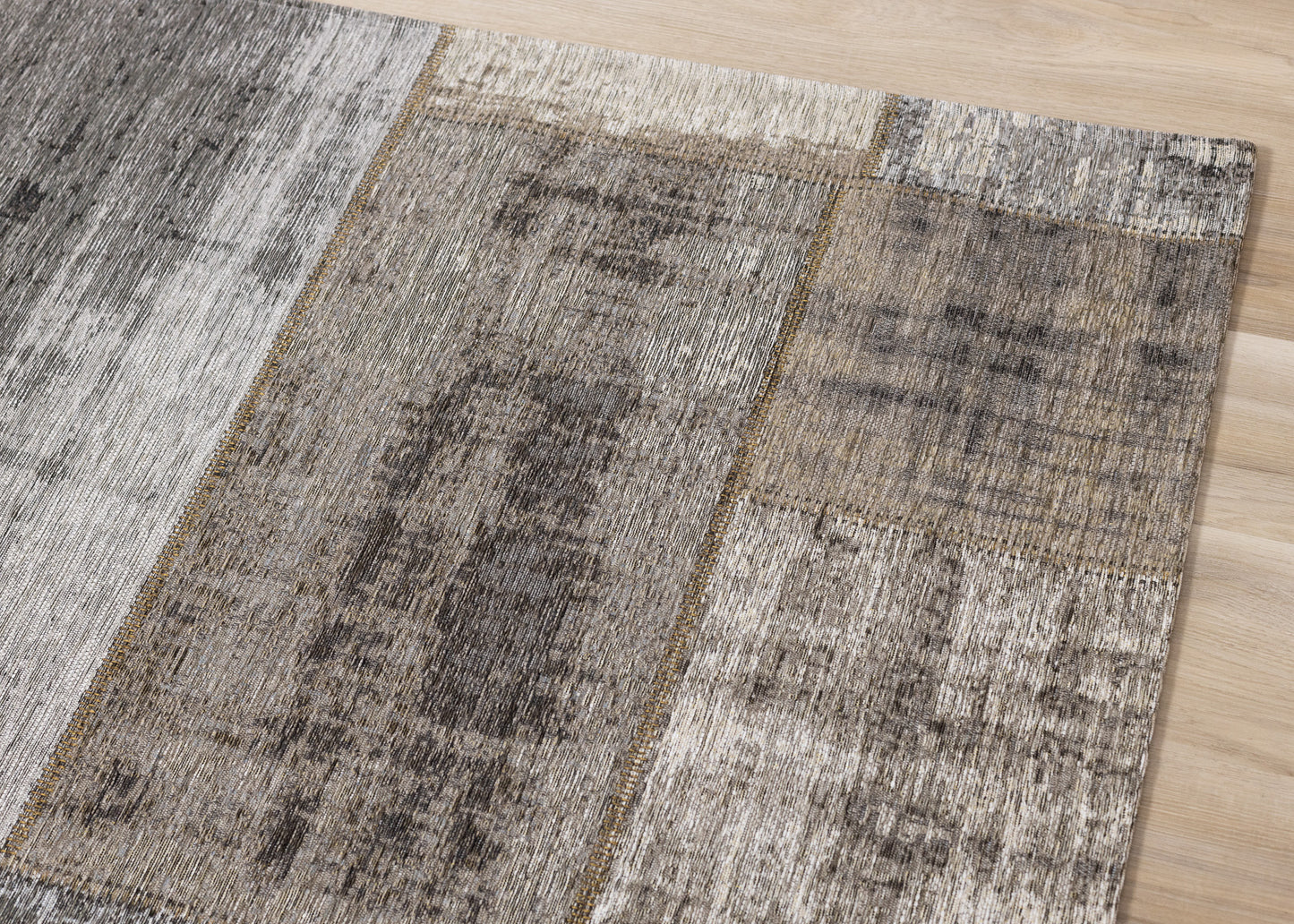 Alfombra contemporánea de patchwork gris