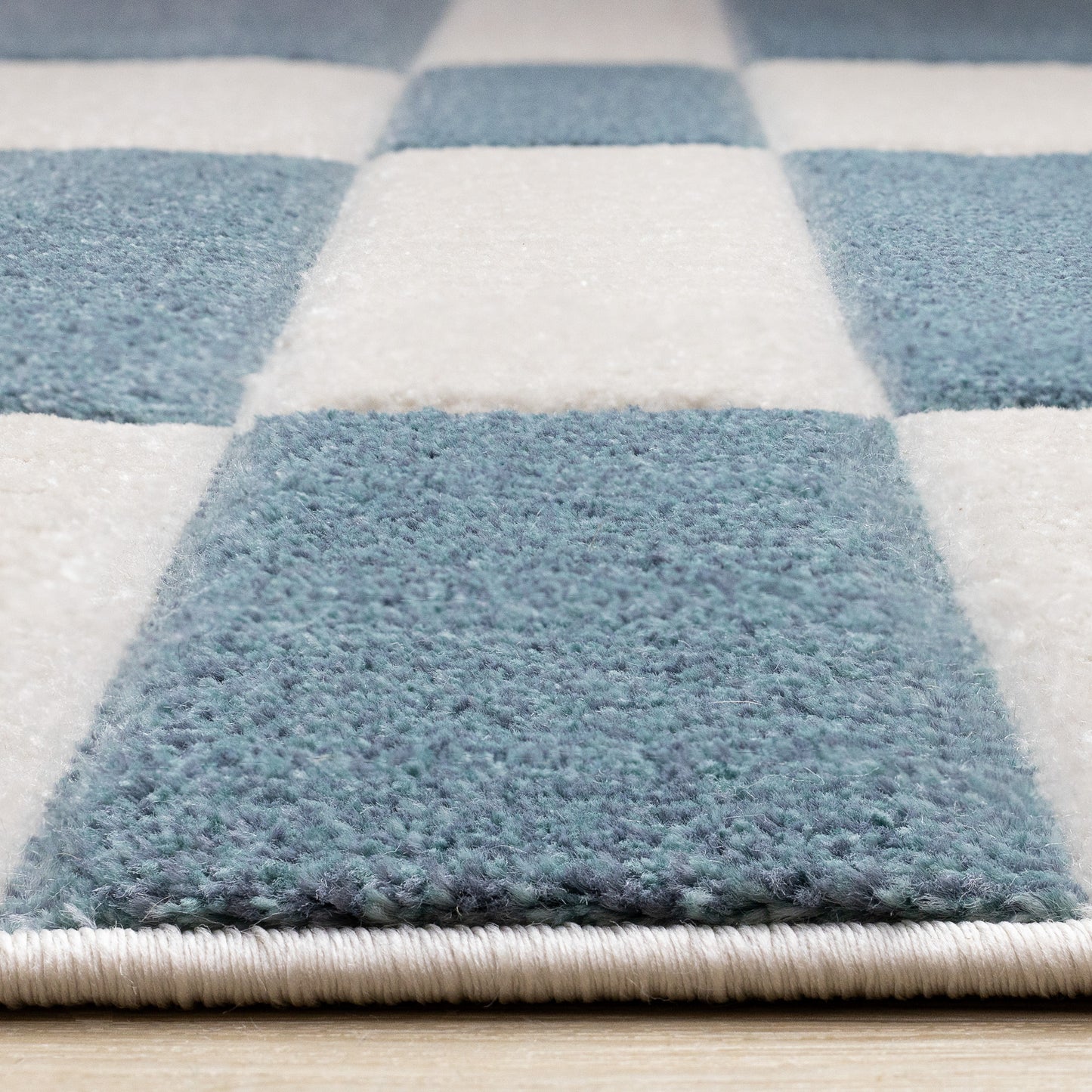 Alfombra geométrica azul artística
