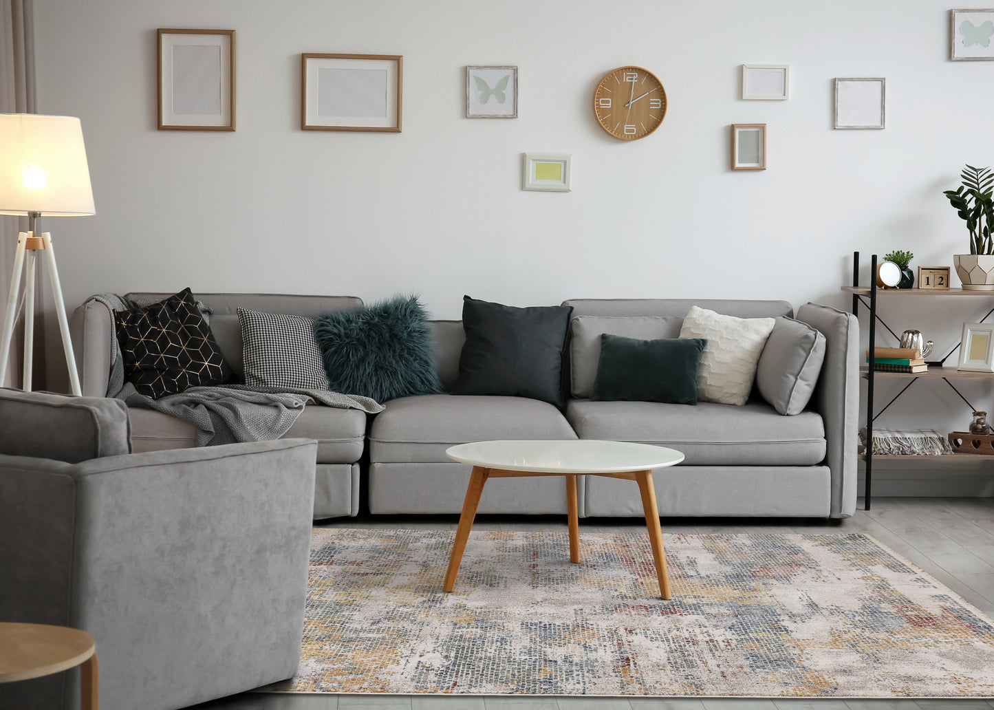 Contemporary Distressed Organic Cream Area Rug