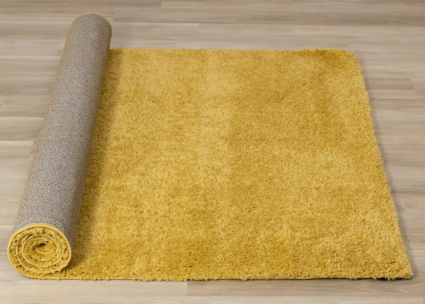Alfombra moderna de color amarillo sólido tonal