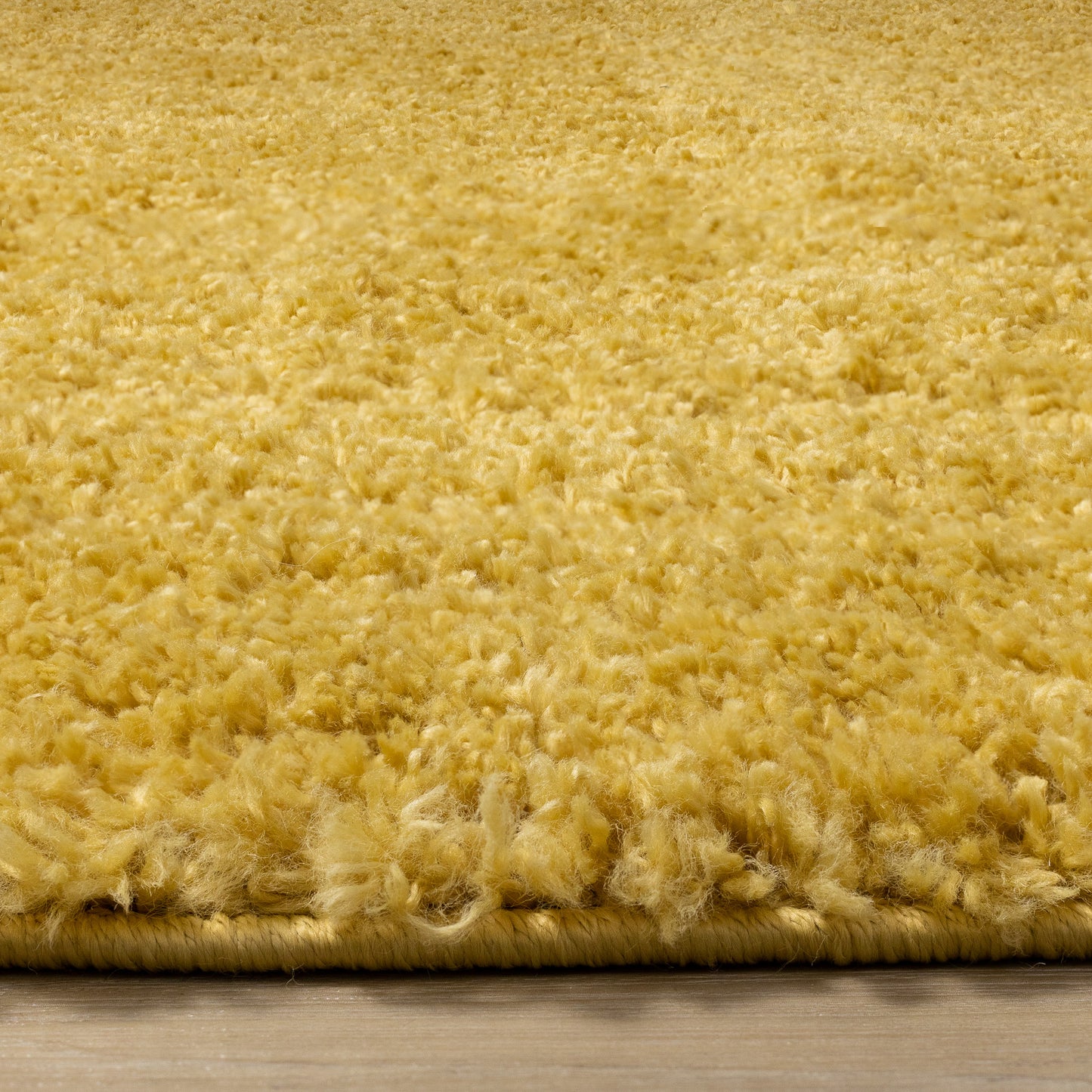 Alfombra moderna de color amarillo sólido tonal