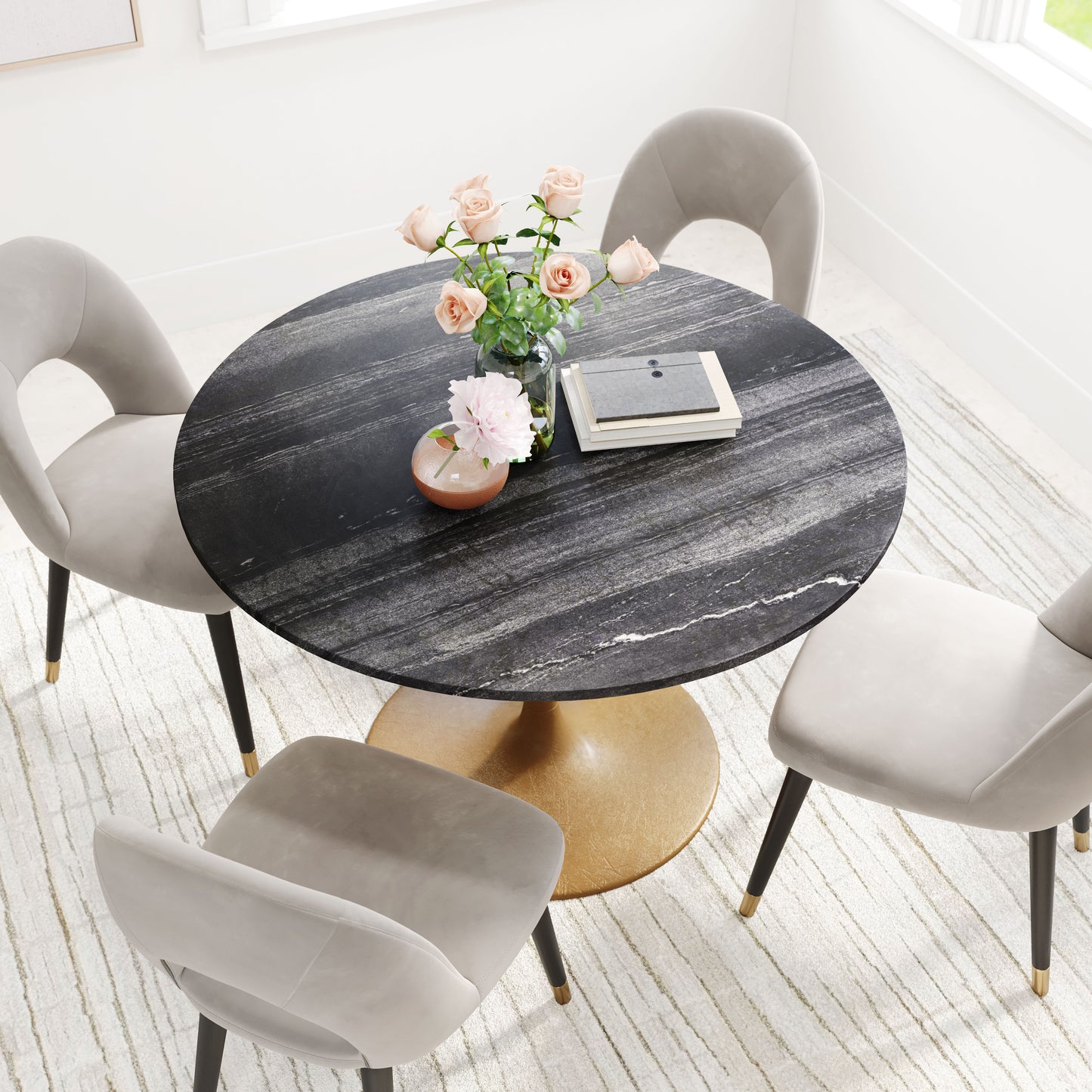 Mesa de comedor negra y dorada: elegante y duradera para espacios con estilo.