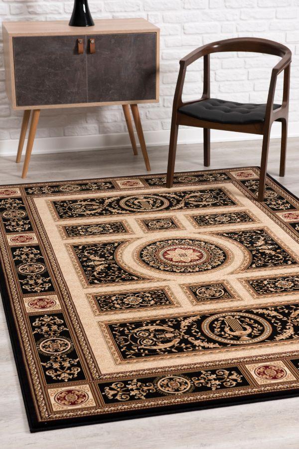 Tapis noir traditionnel marocain majestueux