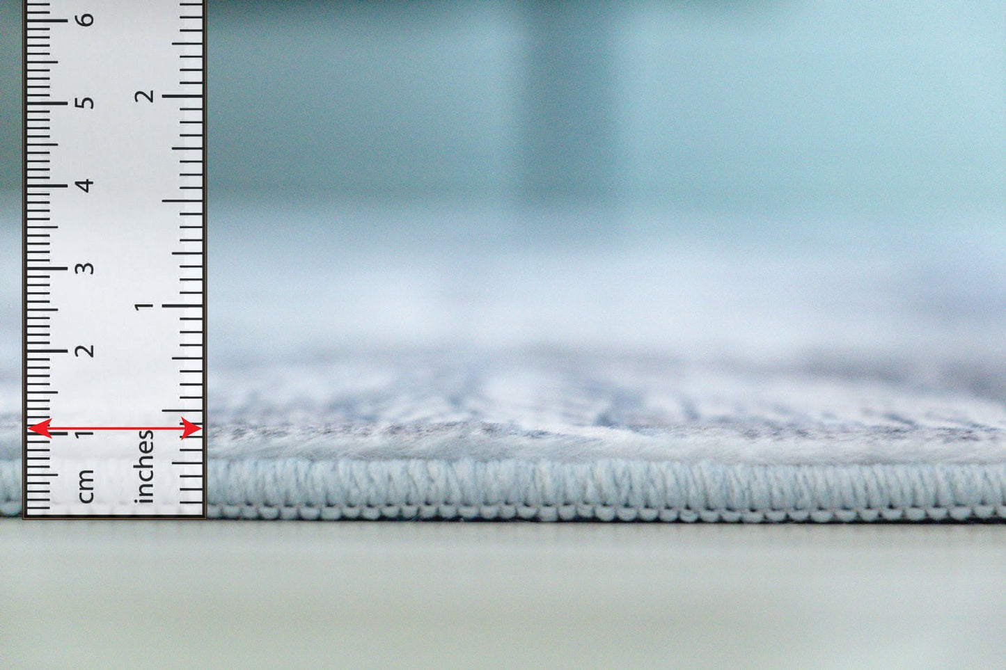 Alfombra beige moderna con diseño floral Blossom