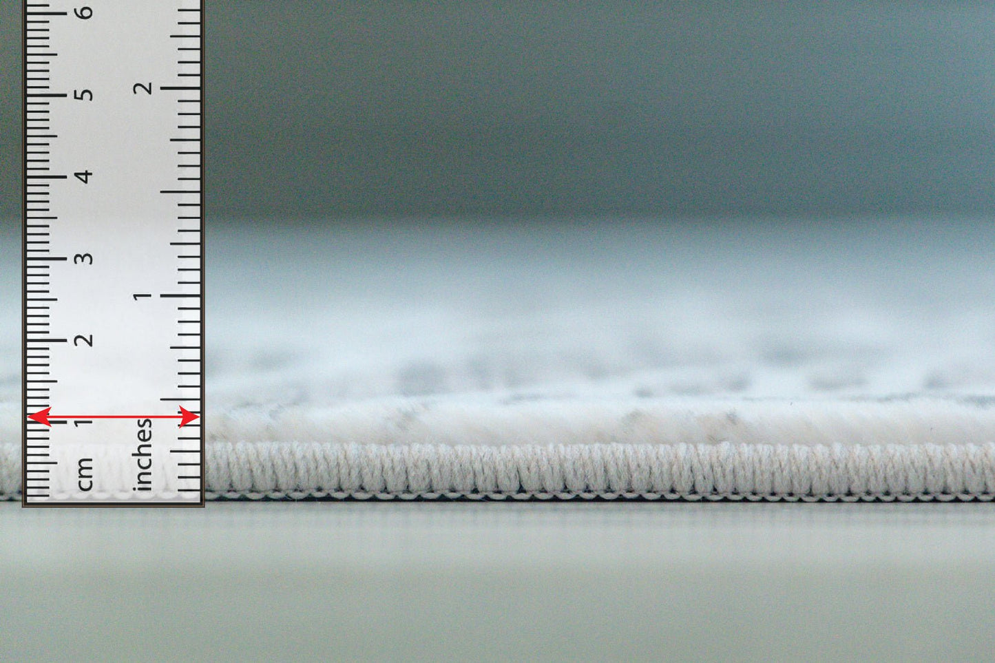 Alfombra tradicional vintage color crema de Aruba