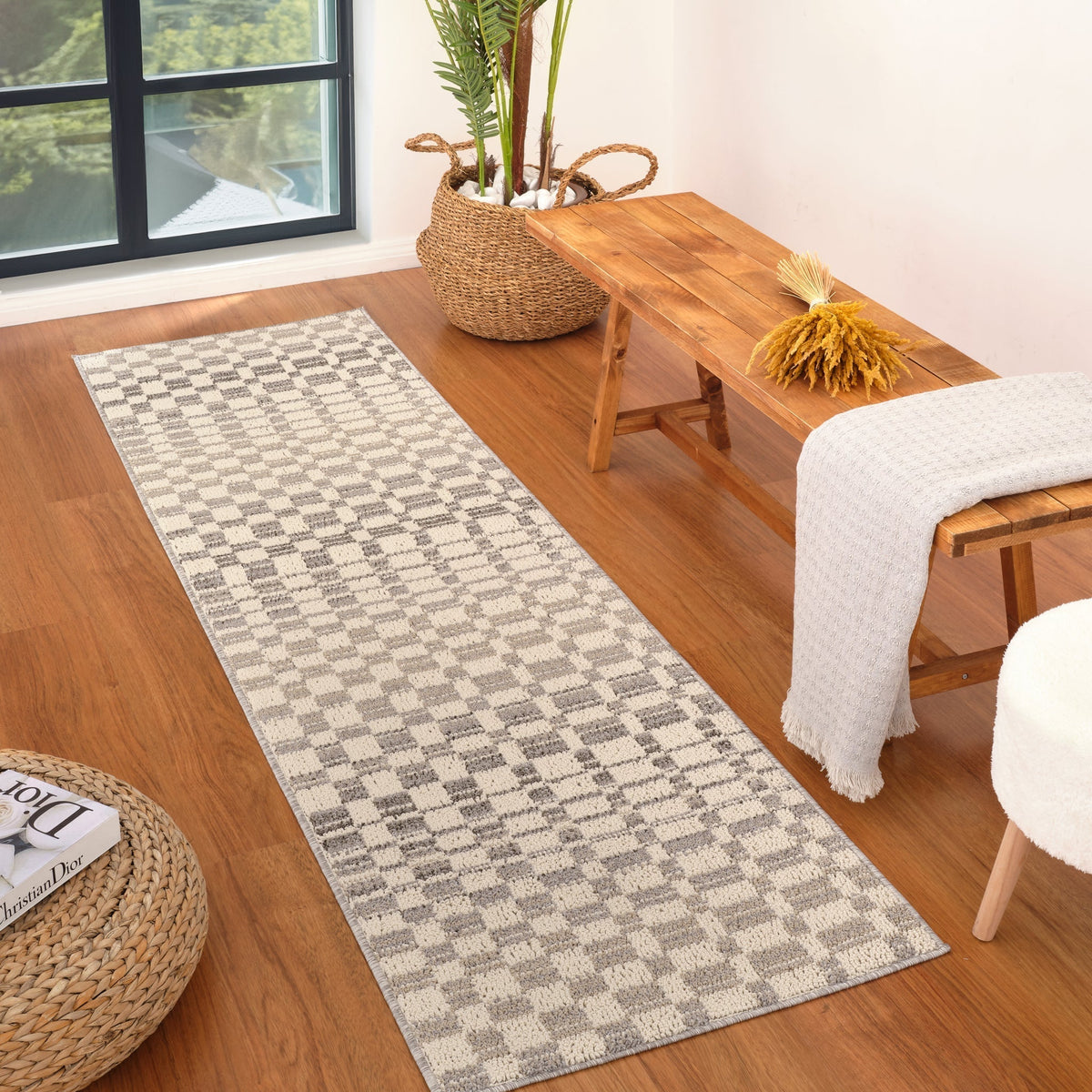 rug on the hardwood floor