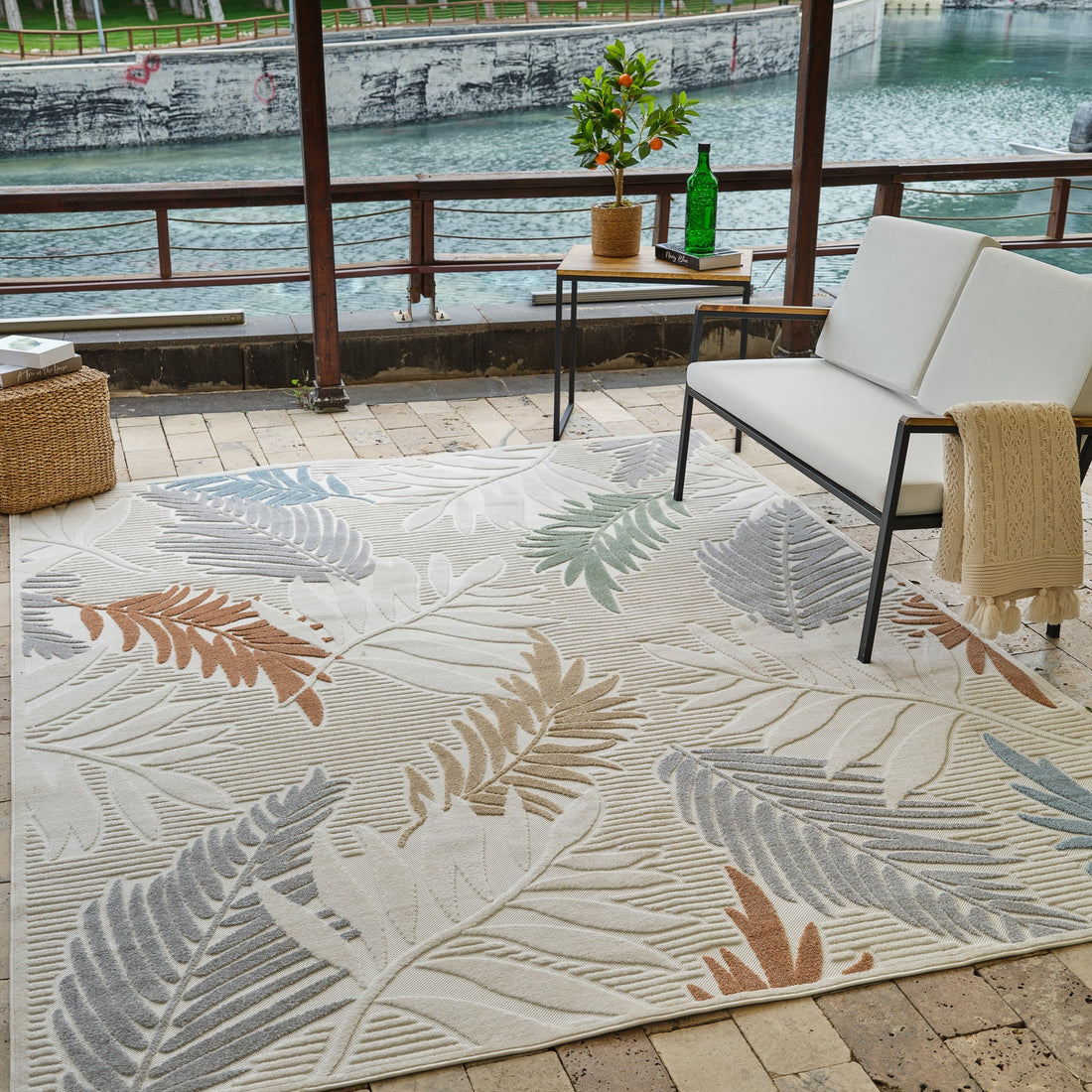 Indoor vs Outdoor Rugs: Key Differences and How to Choose