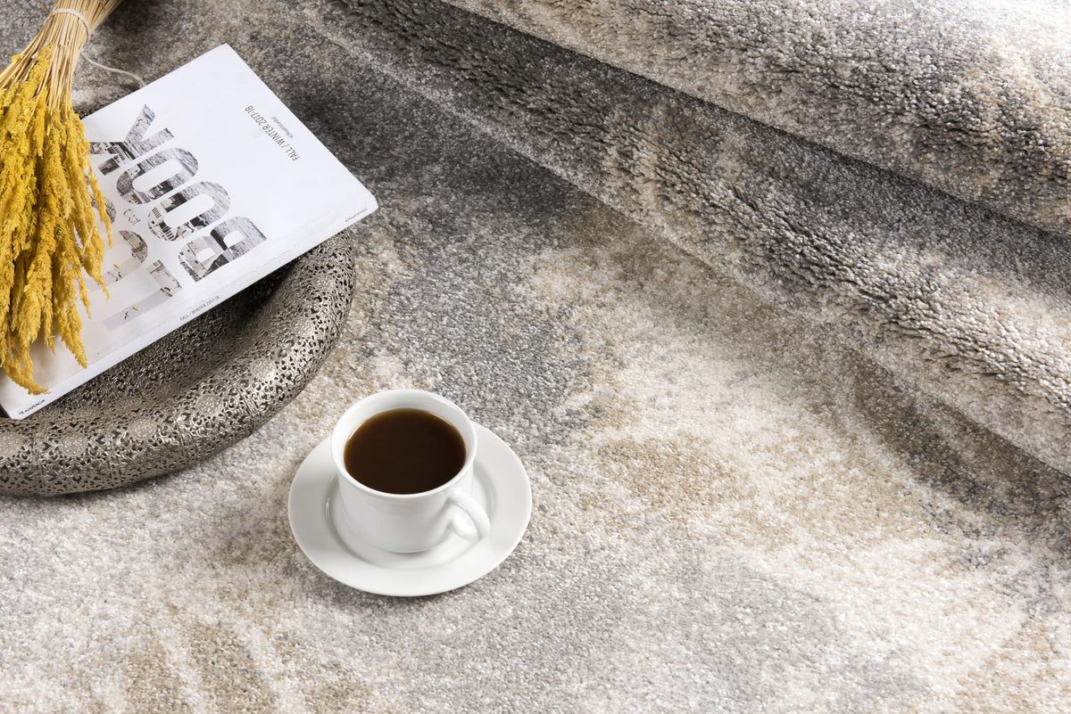 Layla Distressed Lattice Traditional Grey and Brown Indoor Rug