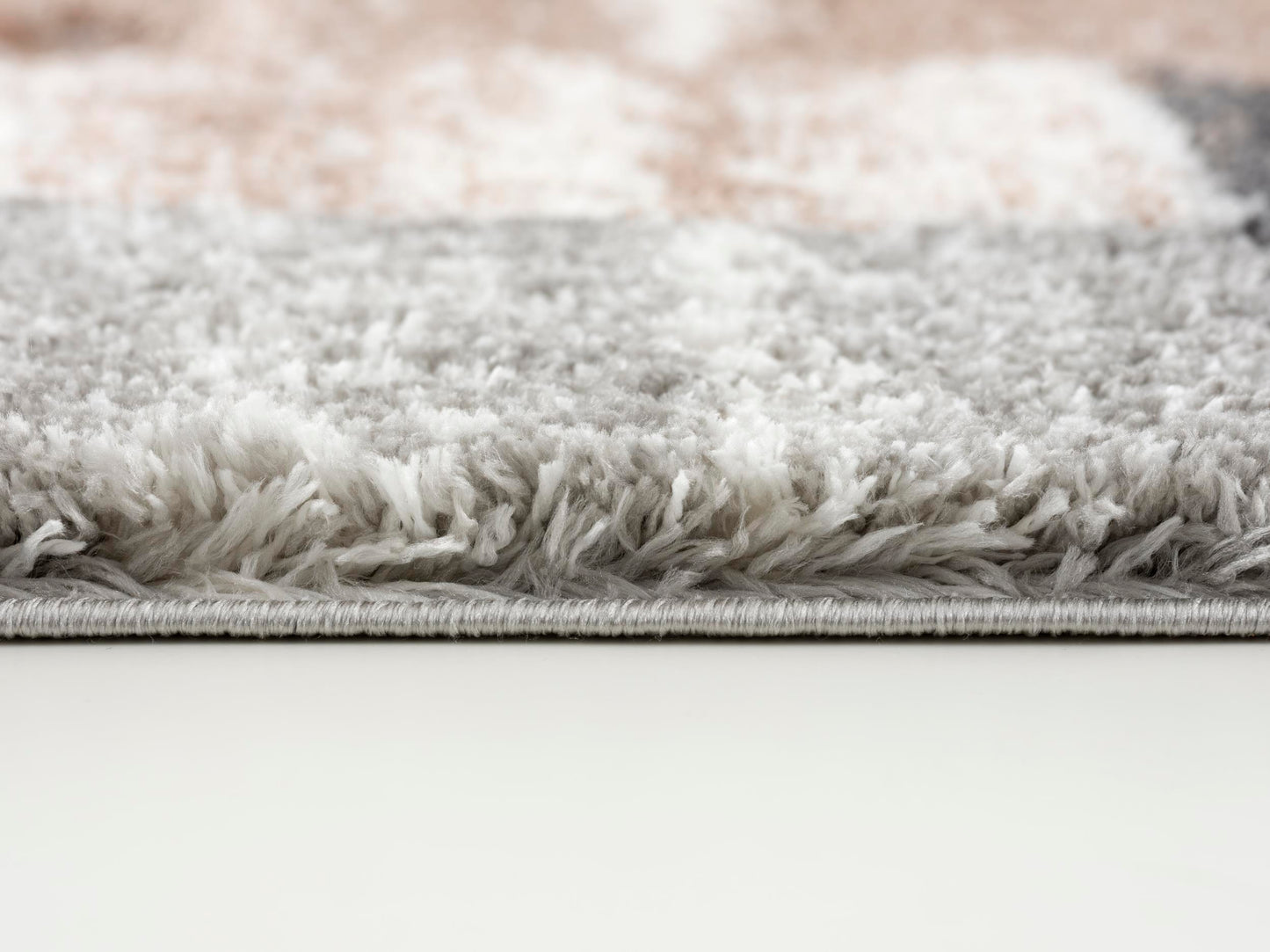 Tapis marron à poils longs géométrique rétro