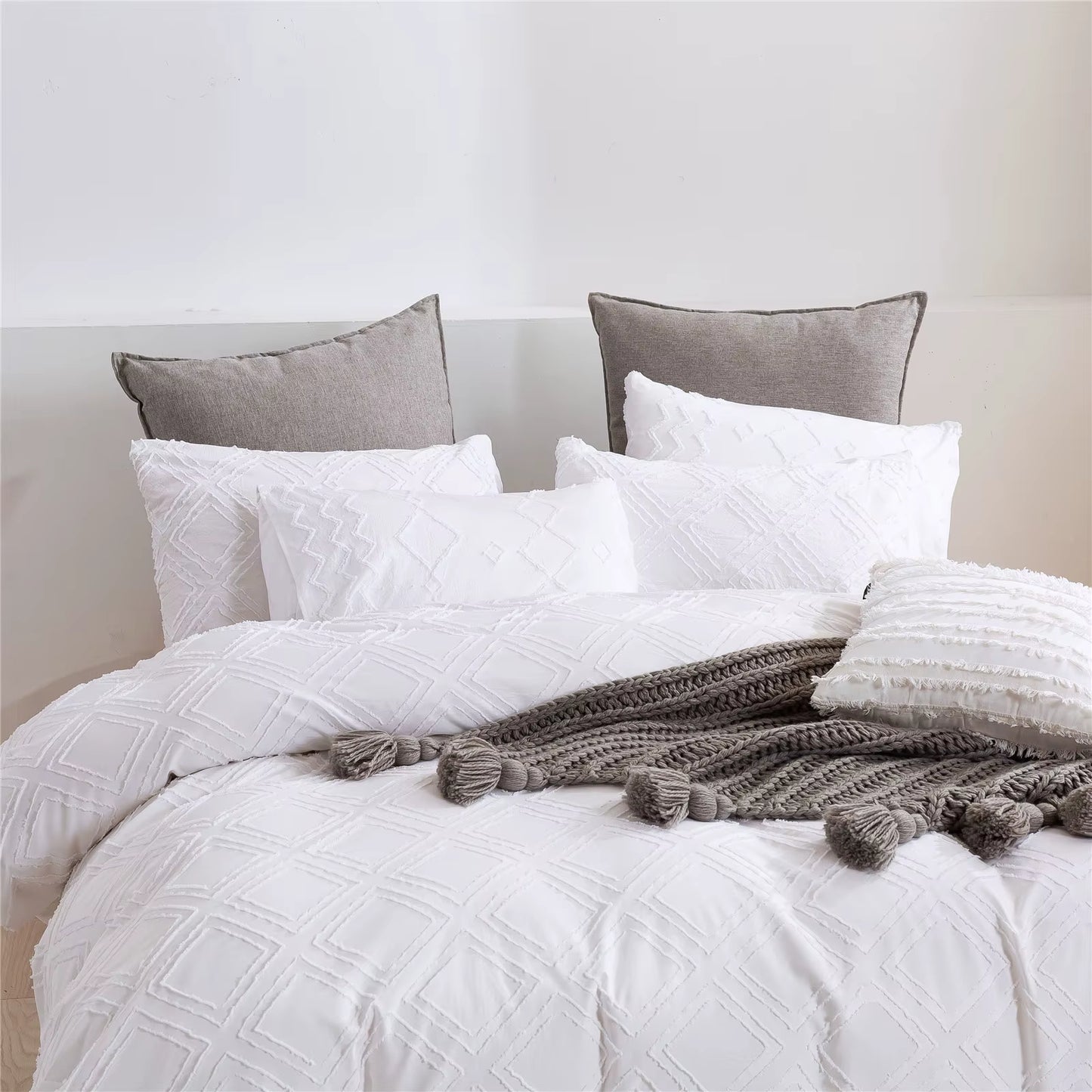 100% Tufted Jacquard Micro White Duvet Cover Set