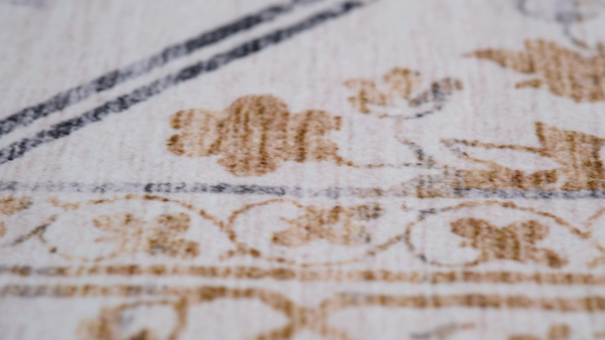 Mehrin Oriental Traditional Cream and Gold Indoor Rug
