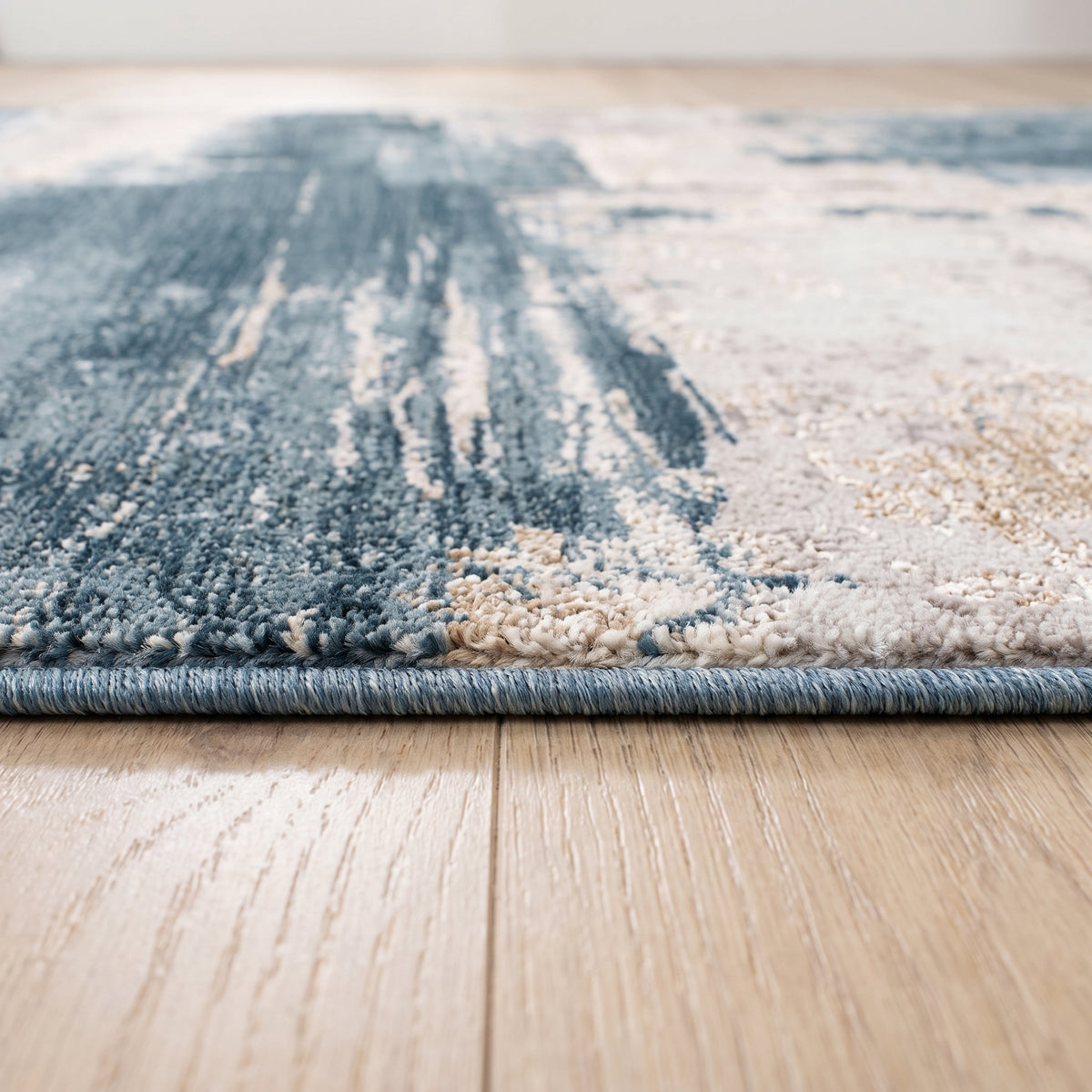 Tapis Terano abstrait contemporain bleu