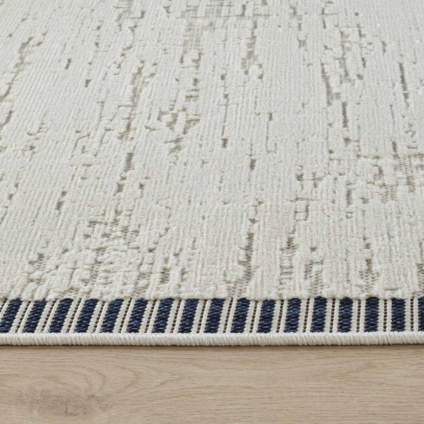 Selva Geometric Contemporary Cream and Blue Indoor Rug