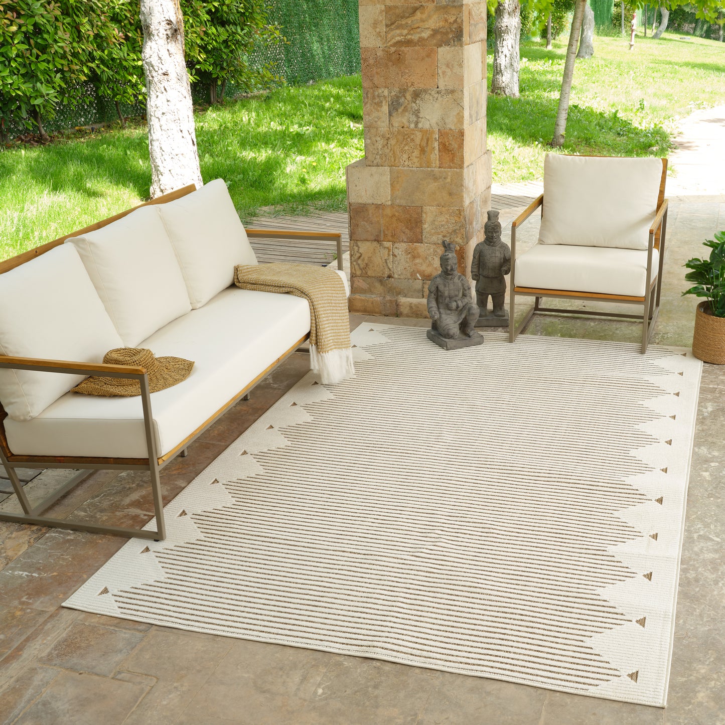 Tapis beige moderne rayé Maise