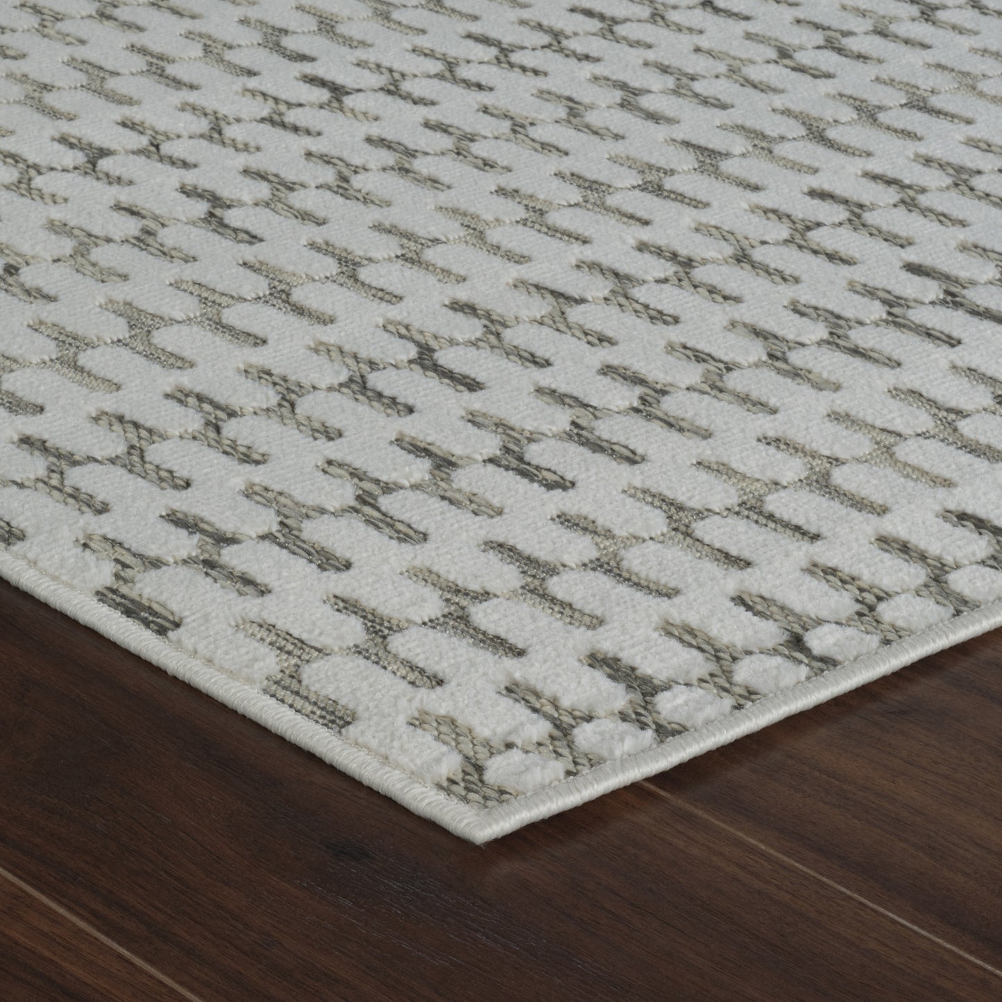 Safi Geometric Contemporary Cream and Beige Indoor Rug