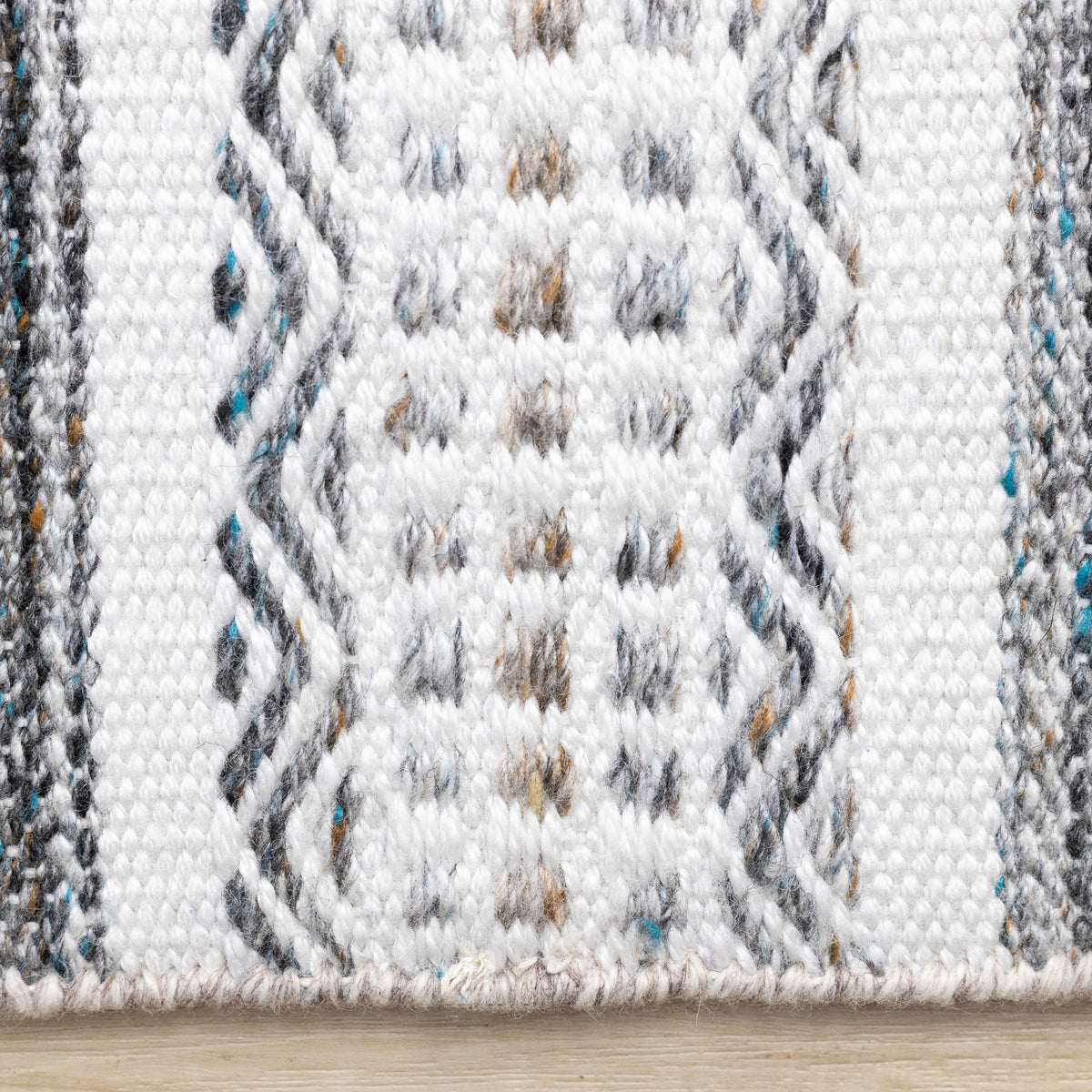 Tribal Southwestern White Area Rug