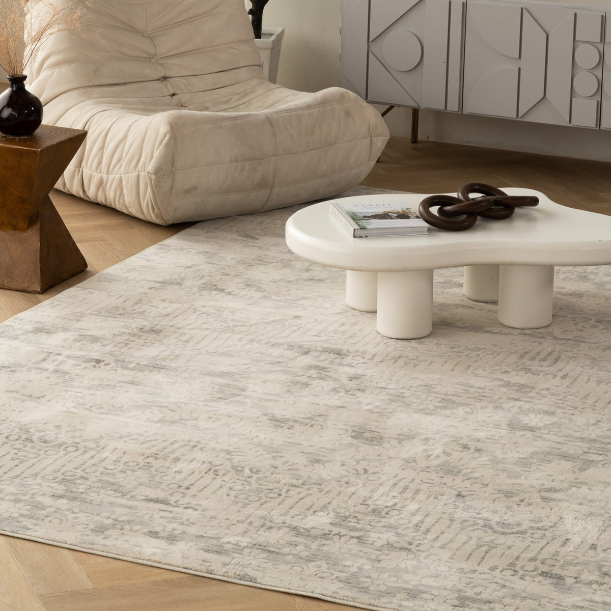 Liora Damask Traditional Grey Indoor Rug