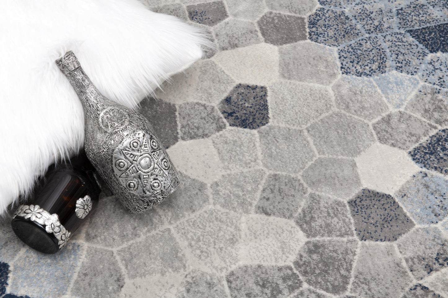 Zahra Mosaic Stone Blue Indoor Rug