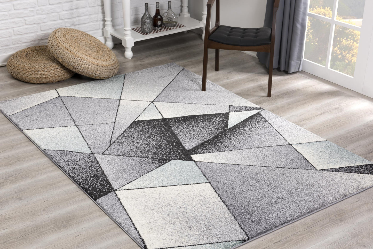 Nova Geometric Contemporary Grey Rug