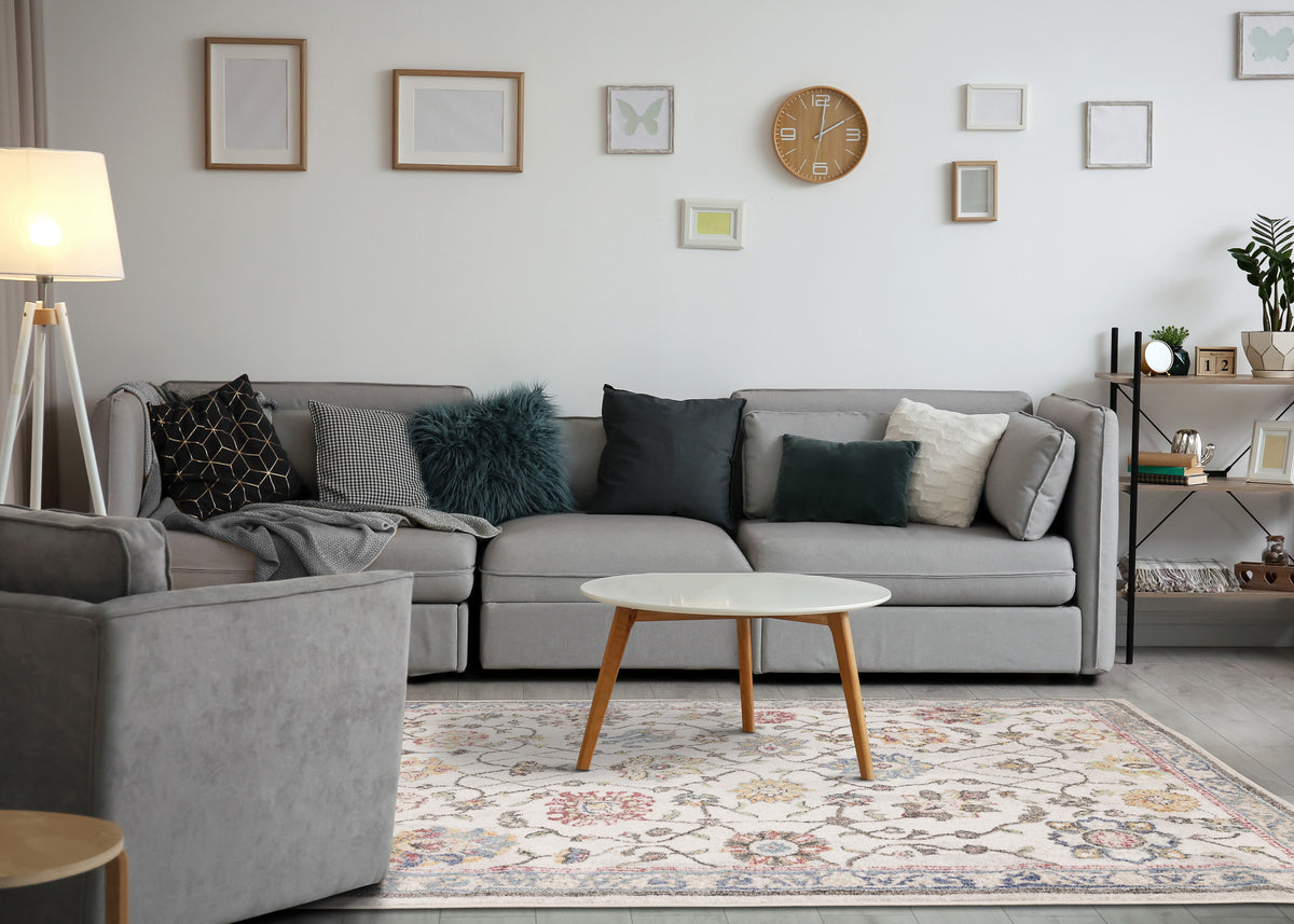 Classic Traditional Classic Cream Area Rug