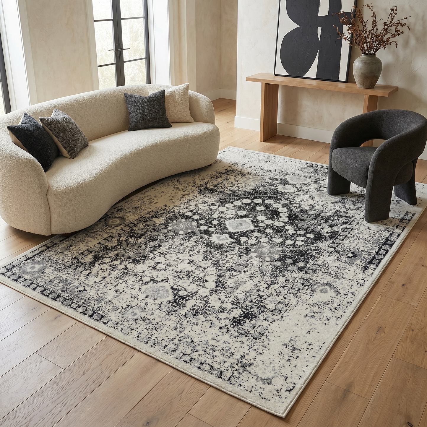 Alfombra negra desgastada oriental Sakarya
