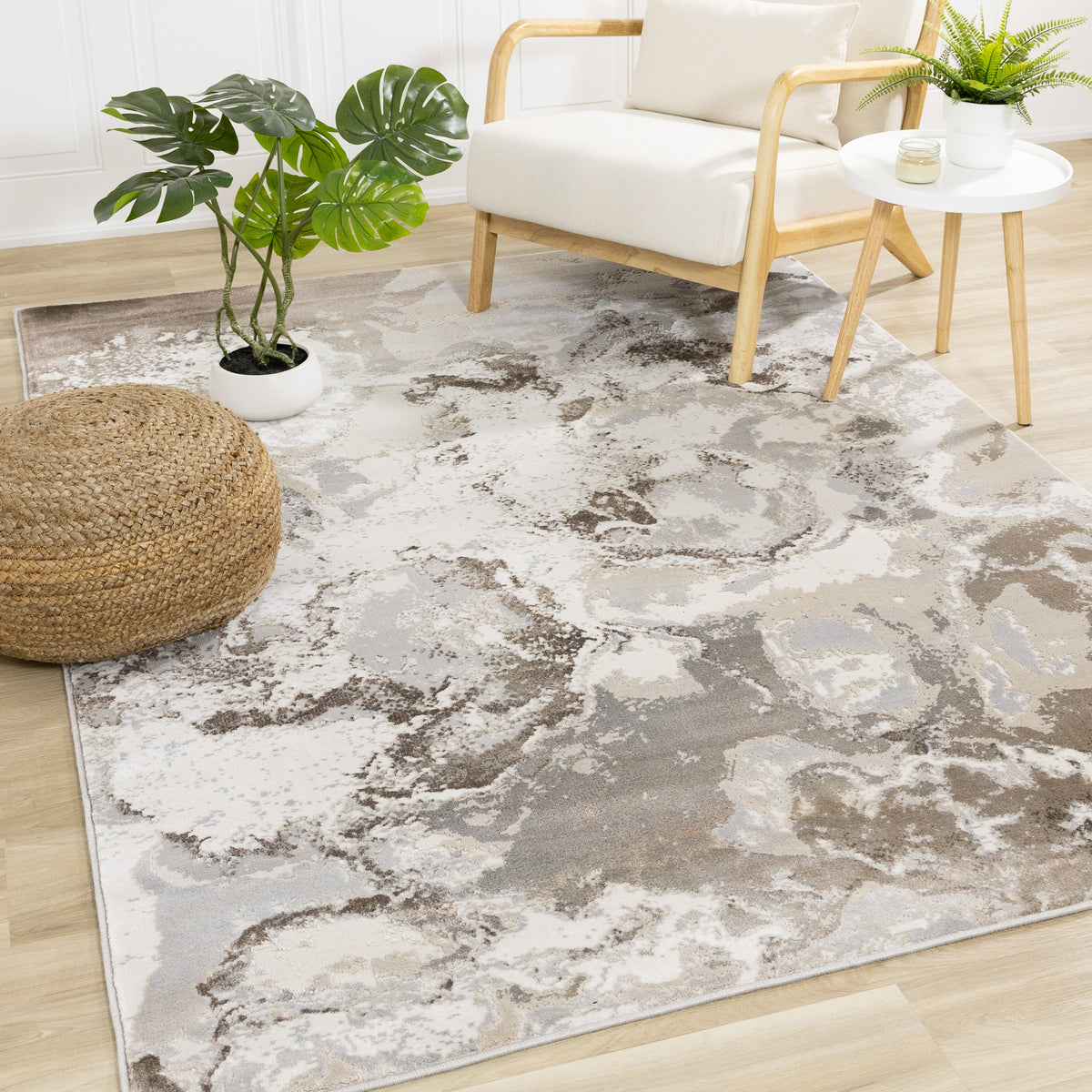 Tapis classique traditionnel à bordure taupe