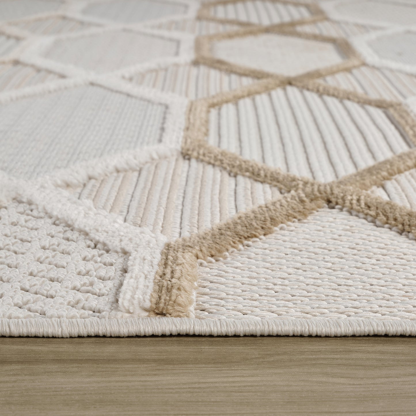 Solin Geometric Comtemporary Cream and Beige Indoor Rug