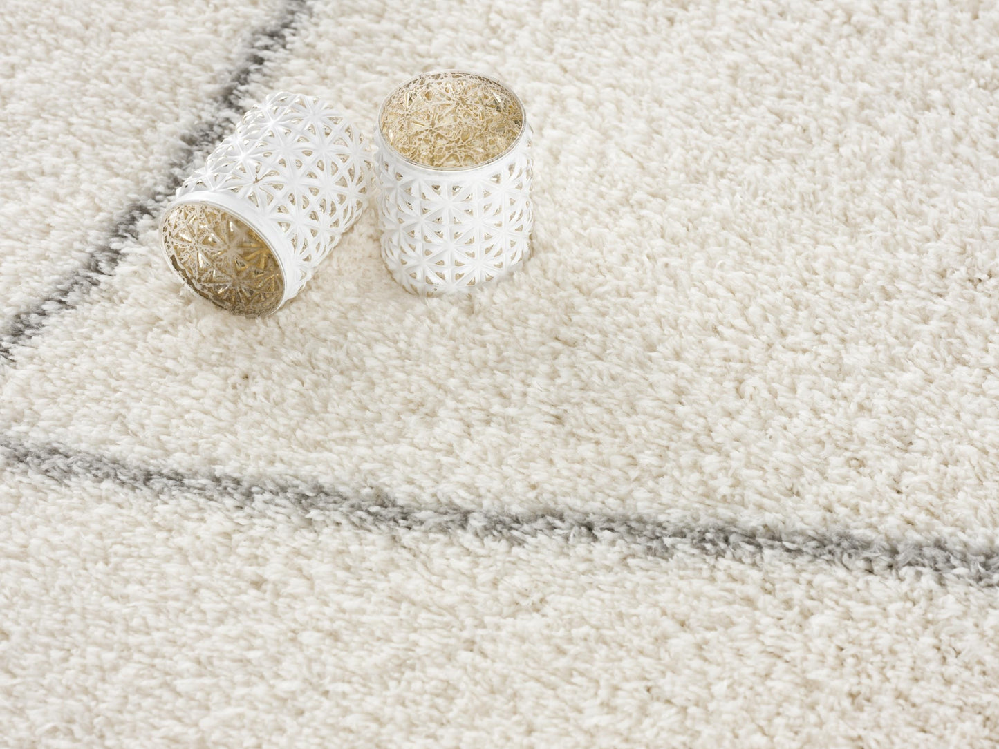 Alfombra retro bohemia de pelo largo blanca