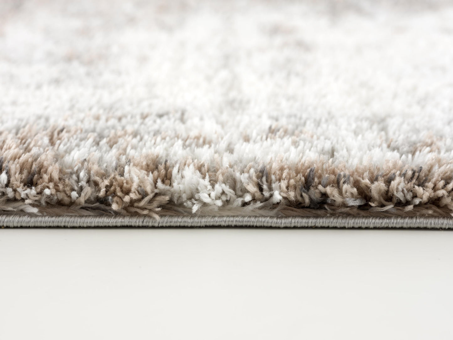 Alfombra retro abstracta de pelo largo gris