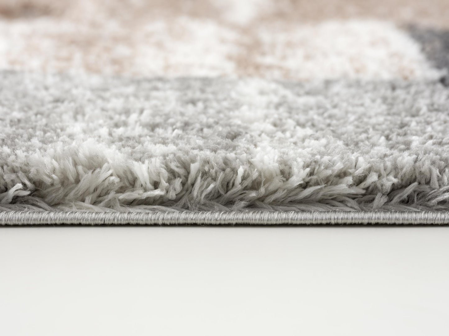 Alfombra peluda geométrica retro marrón