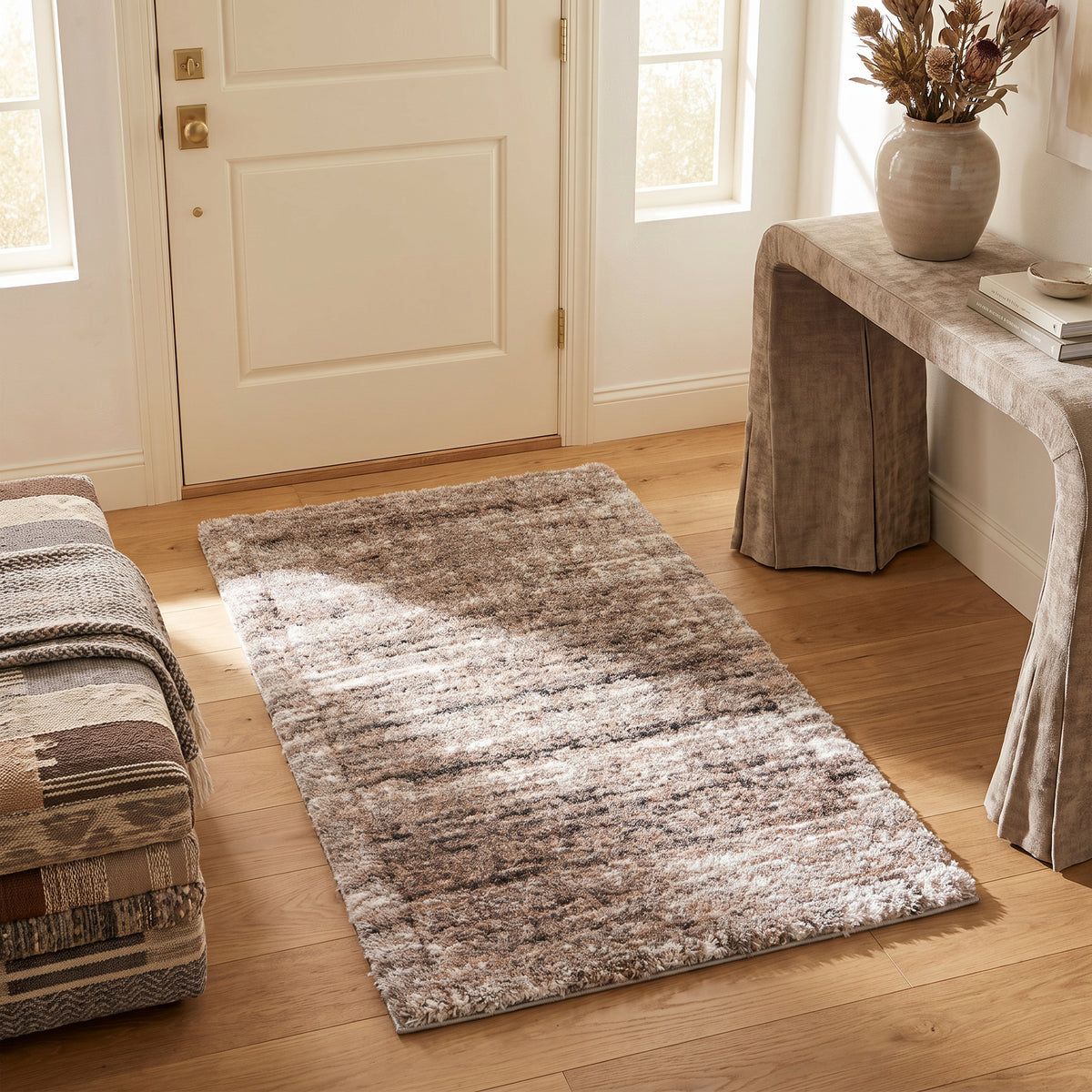 Tapis Soren ton sur ton rayé contemporain beige et marron