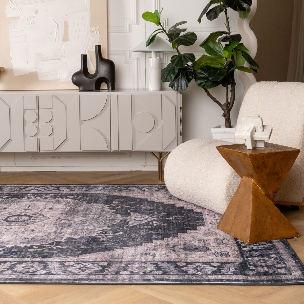 Zarin Oriental Traditional Black and Grey Indoor Rug