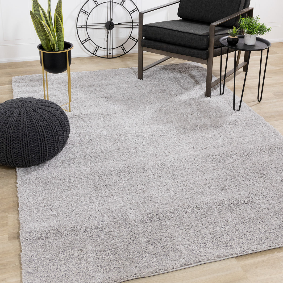 Alfombra moderna de color gris sólido tonal