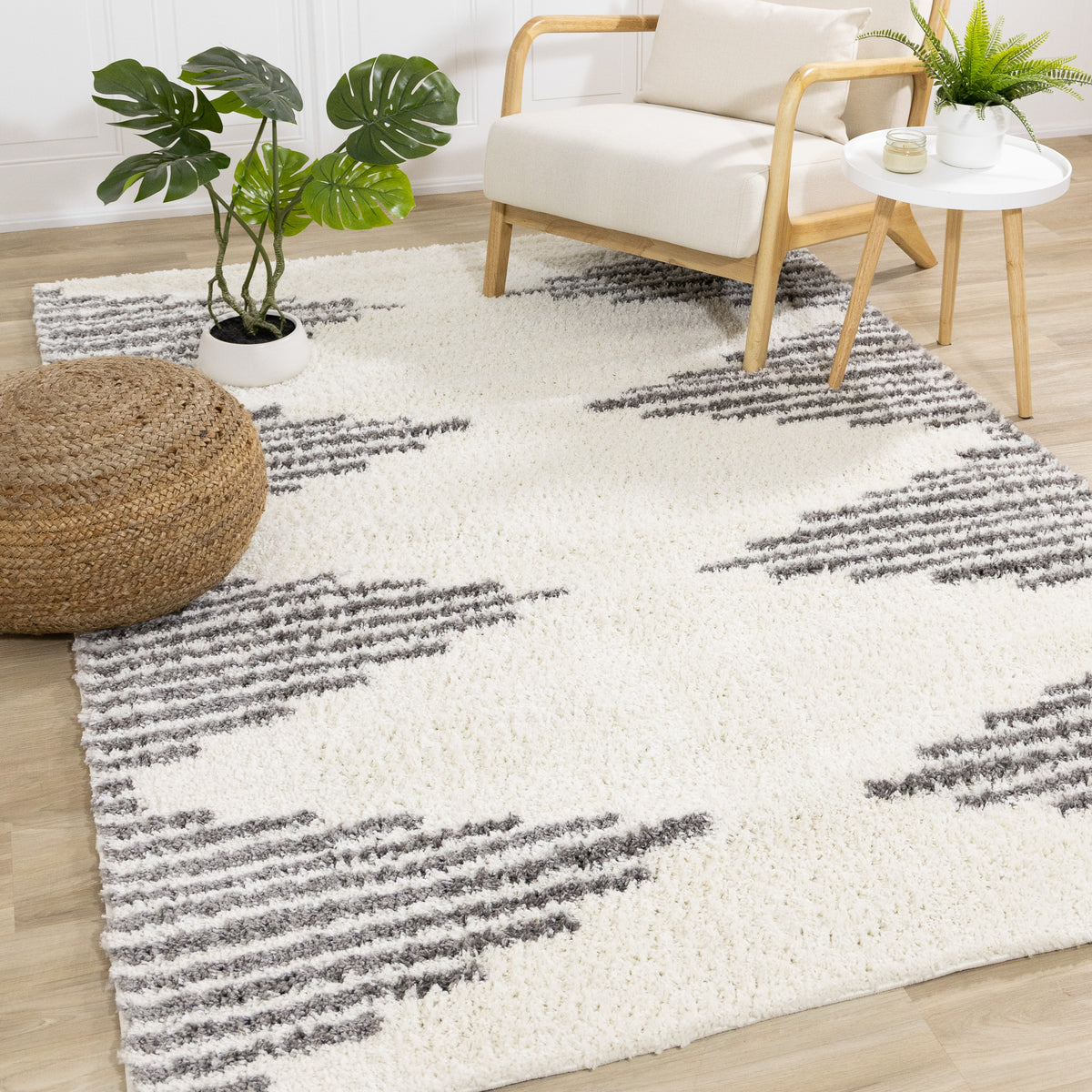 Tapis géométrique crème style milieu du siècle