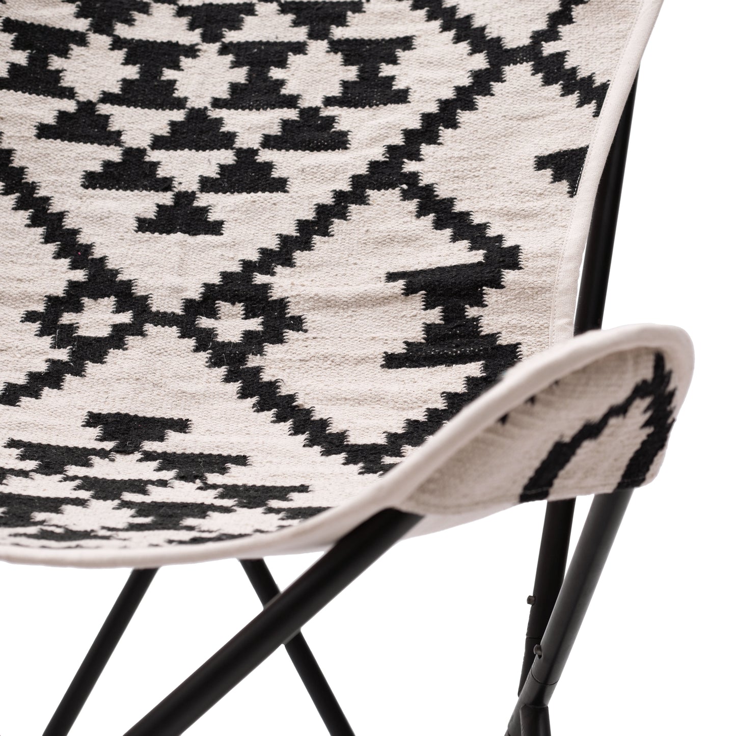 Accent Chair Beige & Black - Modern & Ergonomic Seating for Home & Office