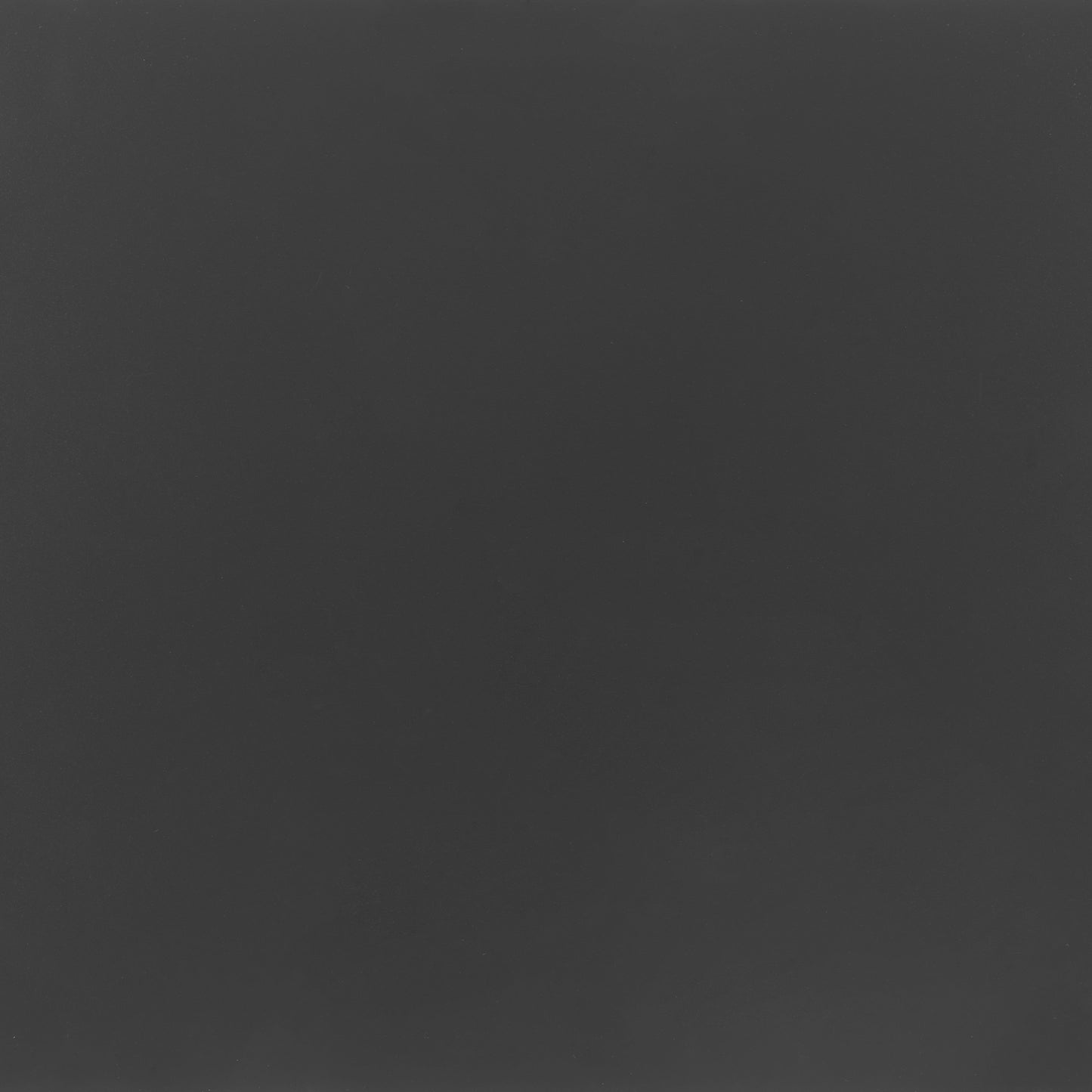 End Table Black - Elegant & Durable Dining Table for Stylish Spaces