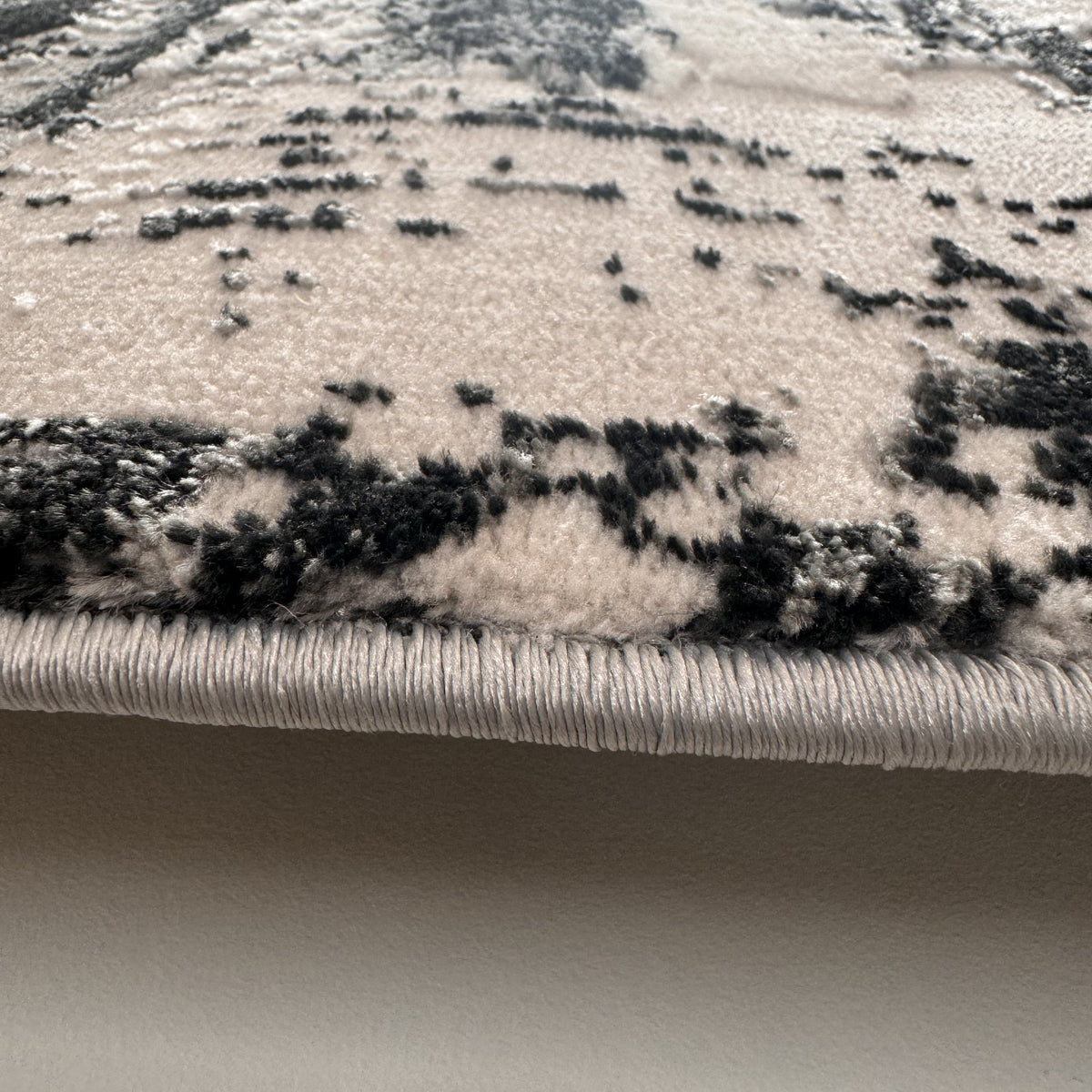 Axiom Abstract Contemporary Grey and Black Indoor Rug