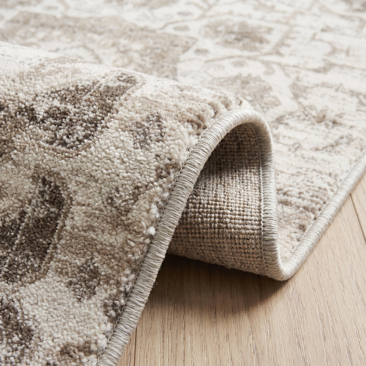 Tapis Tala vieilli contemporain crème