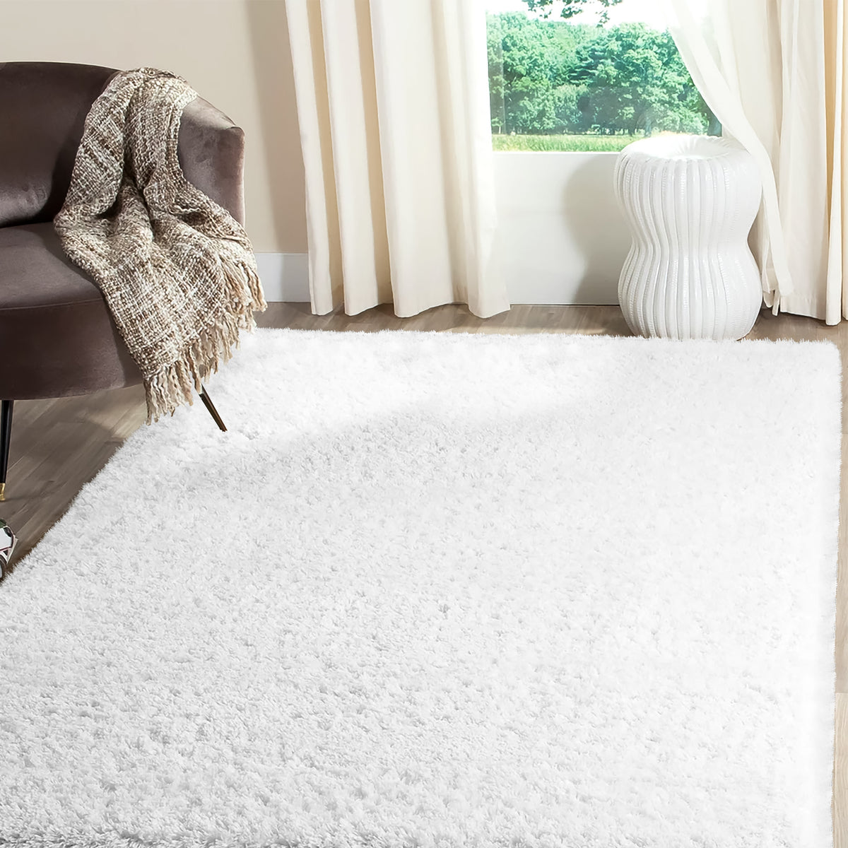 Tapis blanc à poils longs en peluche super doux