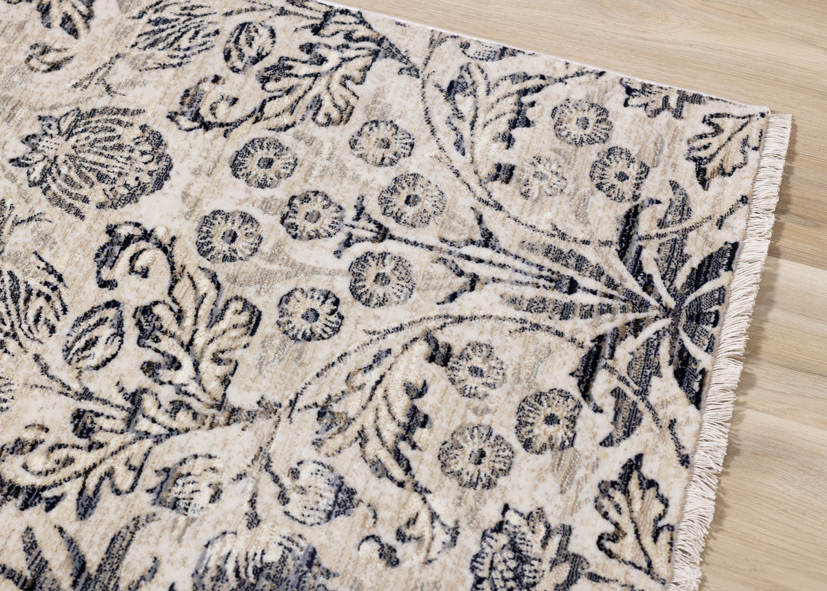 Classic Traditional Cream Area Rug