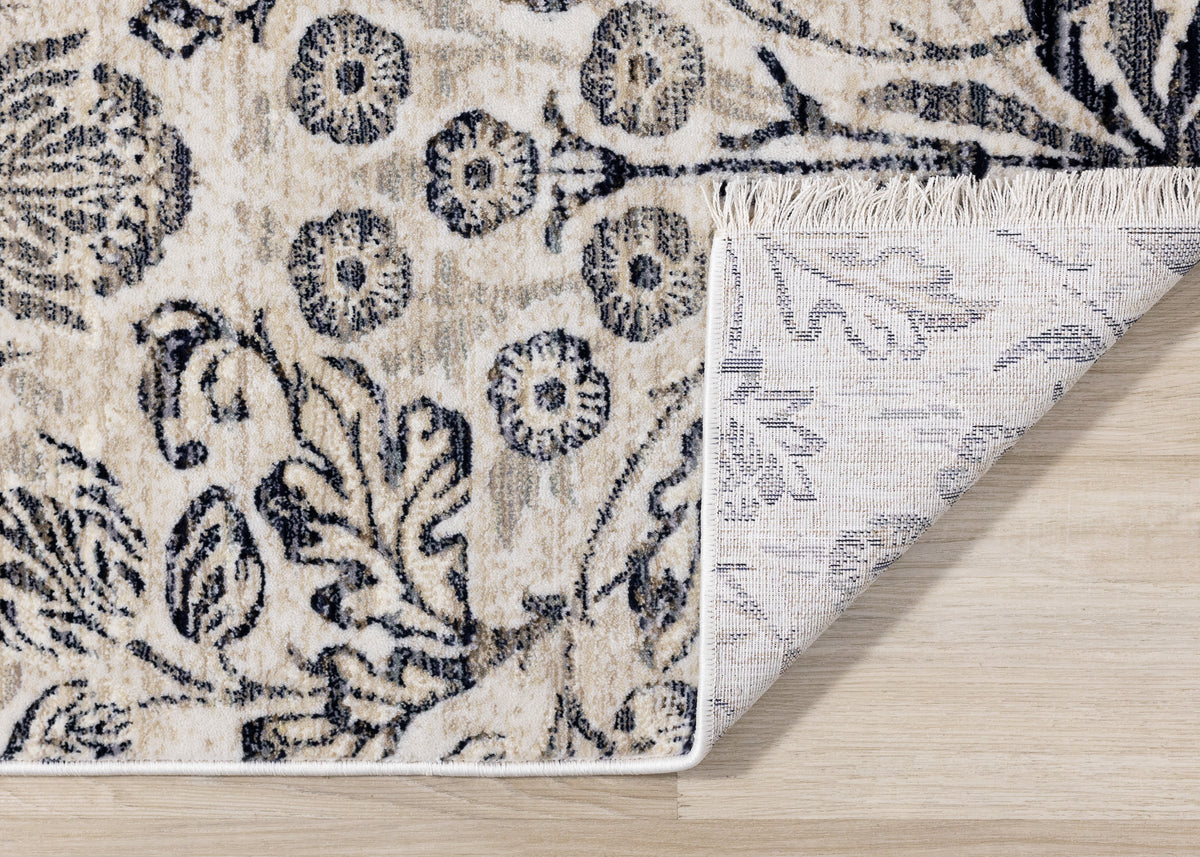 Classic Traditional Cream Area Rug
