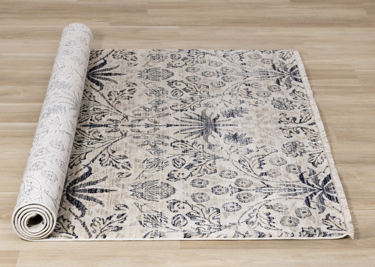 Classic Traditional Cream Area Rug