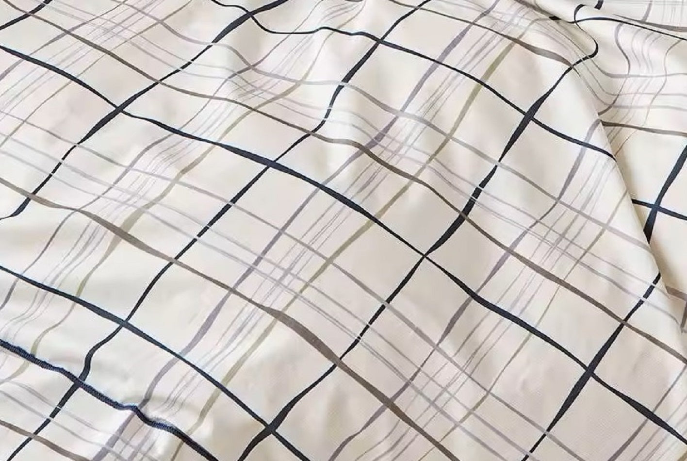 100% Cotton White Checkerd Duvet Cover Set