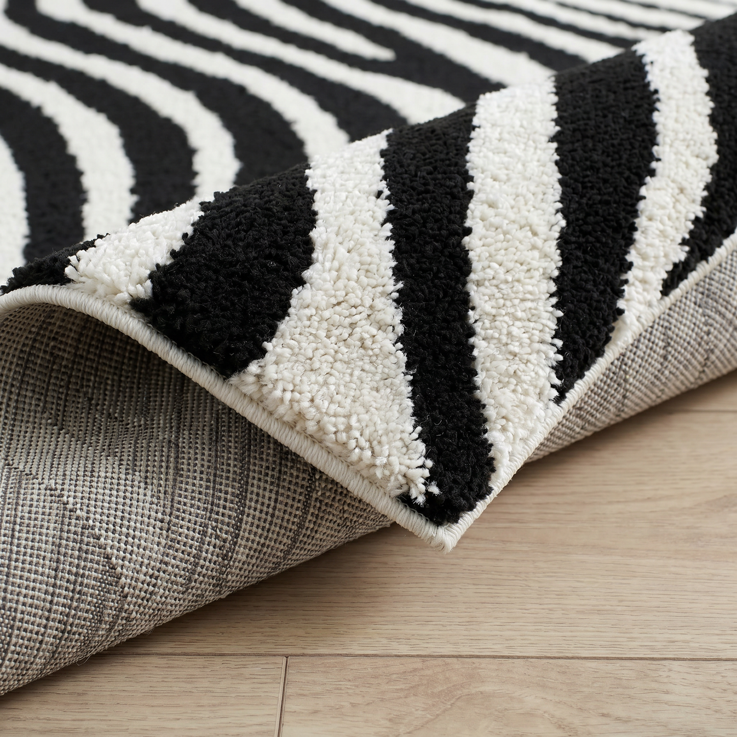 Tapis moderne Domus Zebra Print noir et blanc