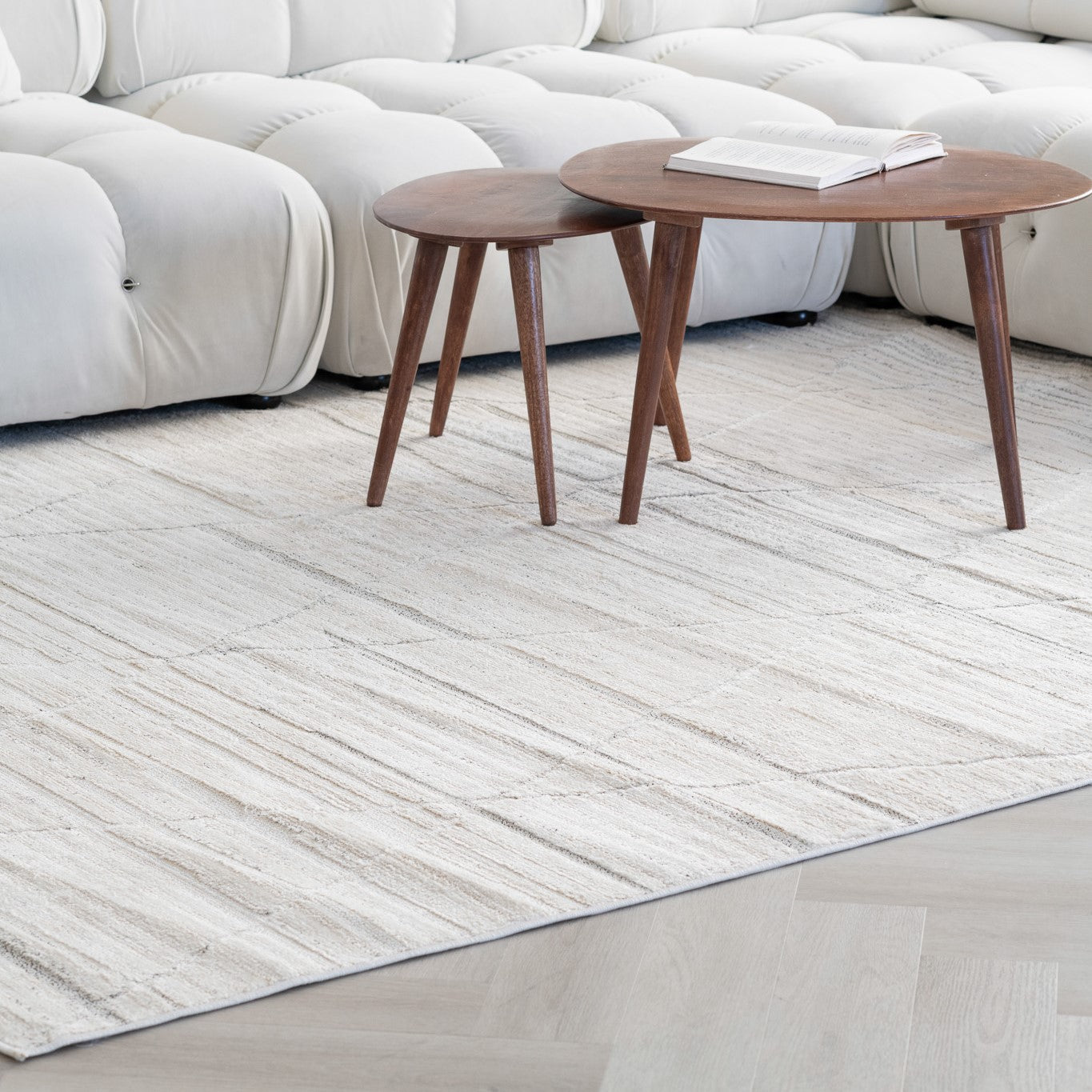 Tapis beige abstrait moderne Astra