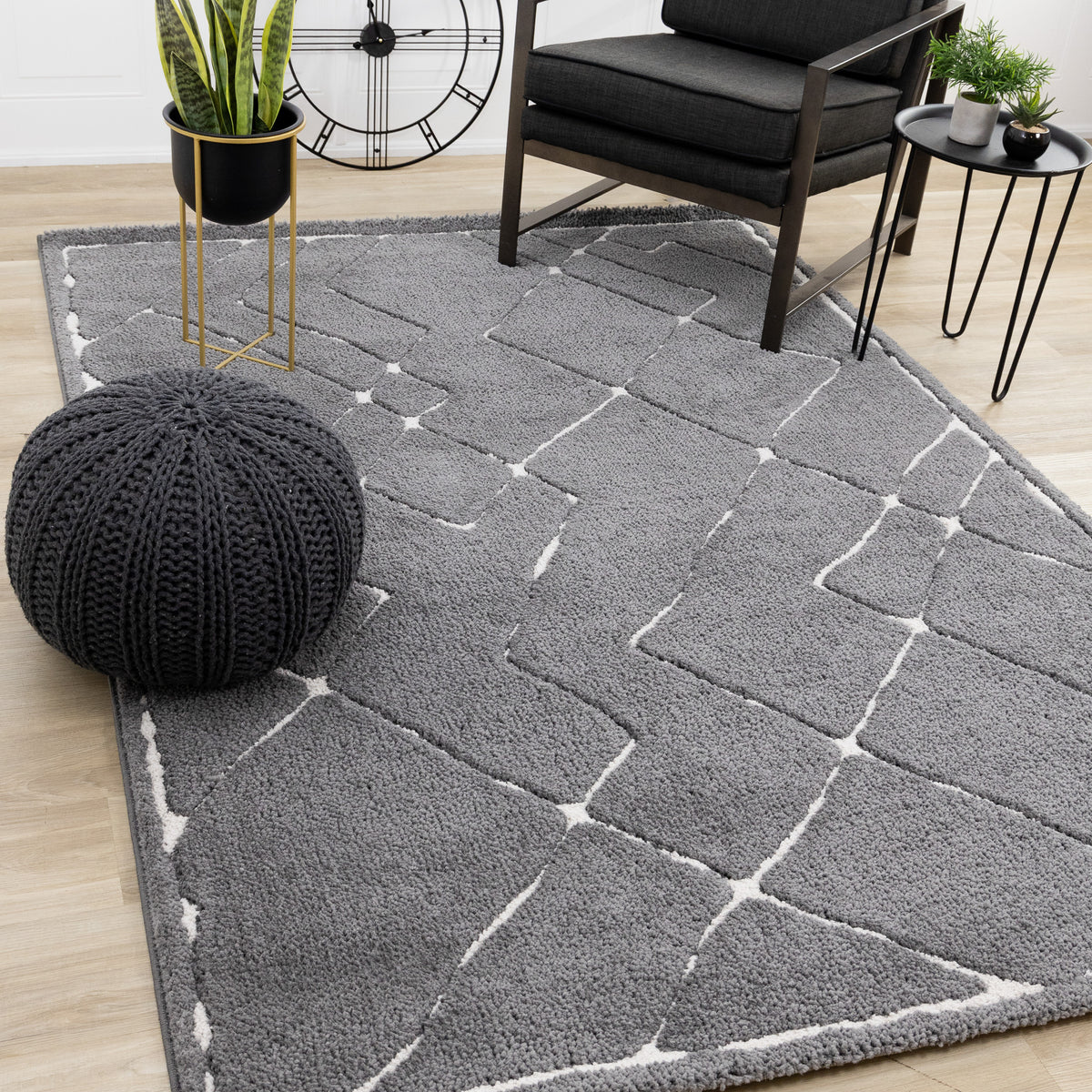 Contemporary Trellis Grey Area Rug