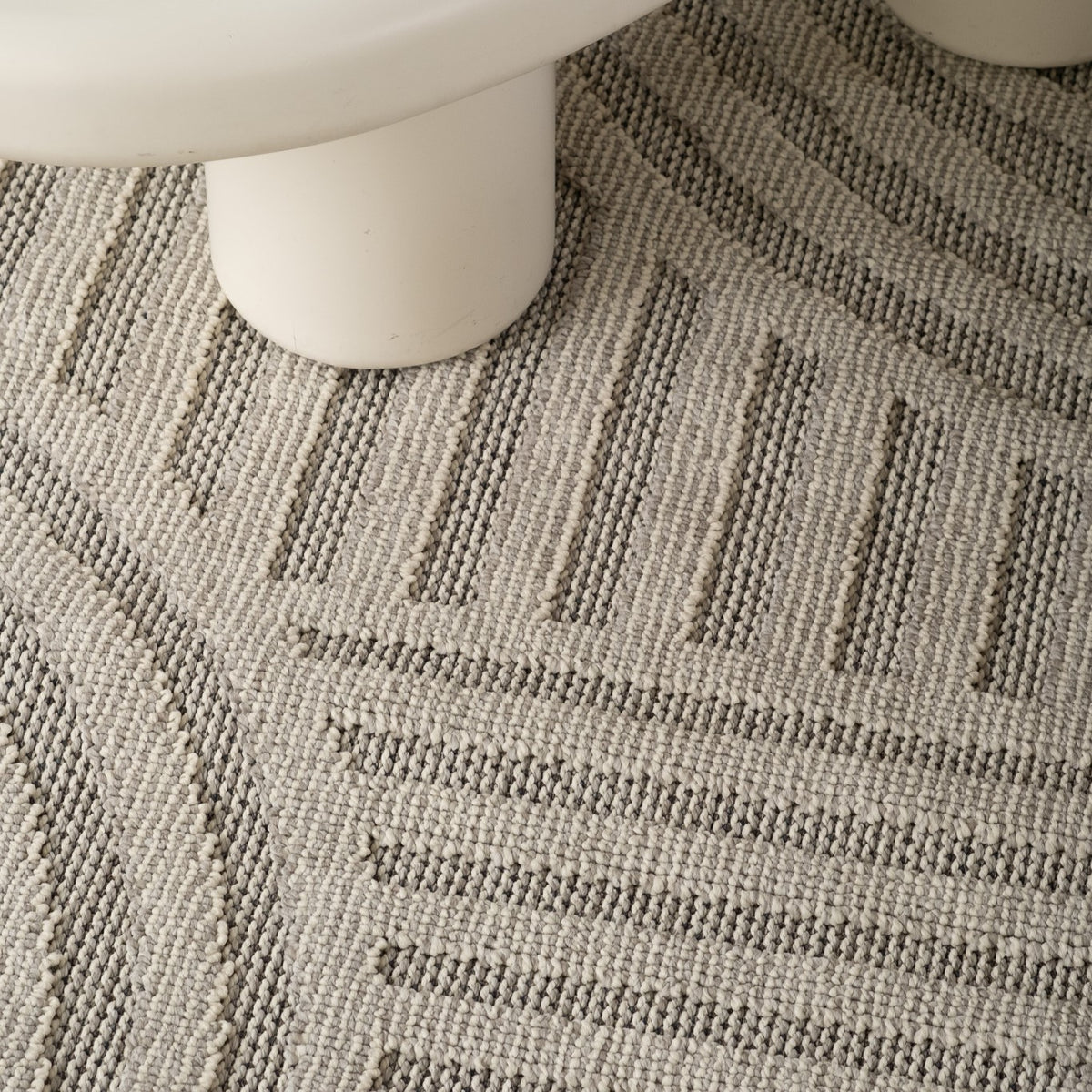 Nami Geometric Contemporary Grey and Beige Indoor Rug